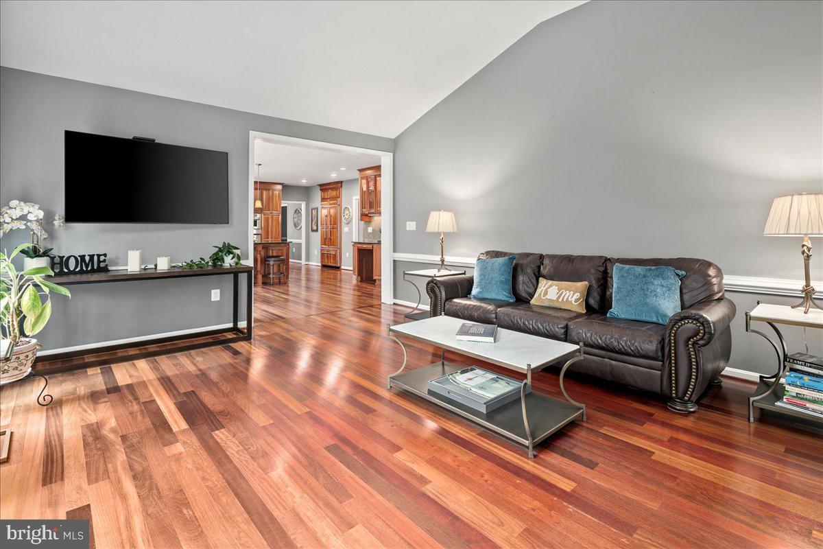 WASHINGTON WOODS POTOMAC - Residential
