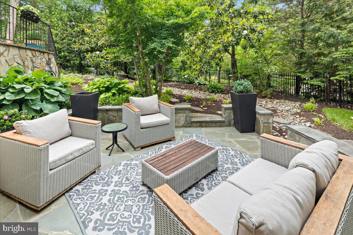 WASHINGTON WOODS POTOMAC - Residential