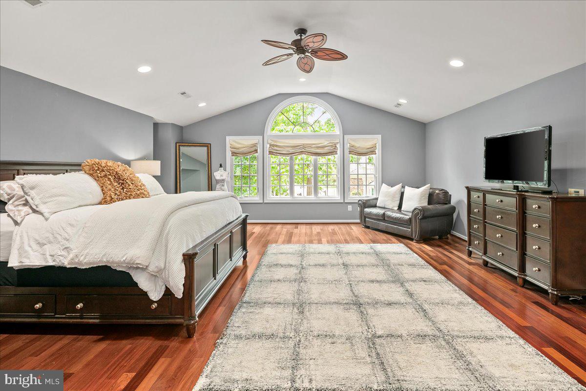 WASHINGTON WOODS POTOMAC - Residential
