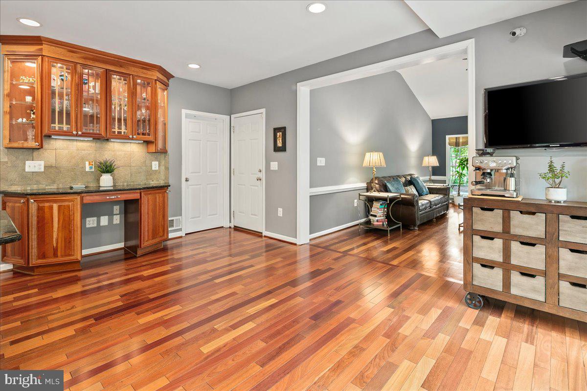 WASHINGTON WOODS POTOMAC - Residential