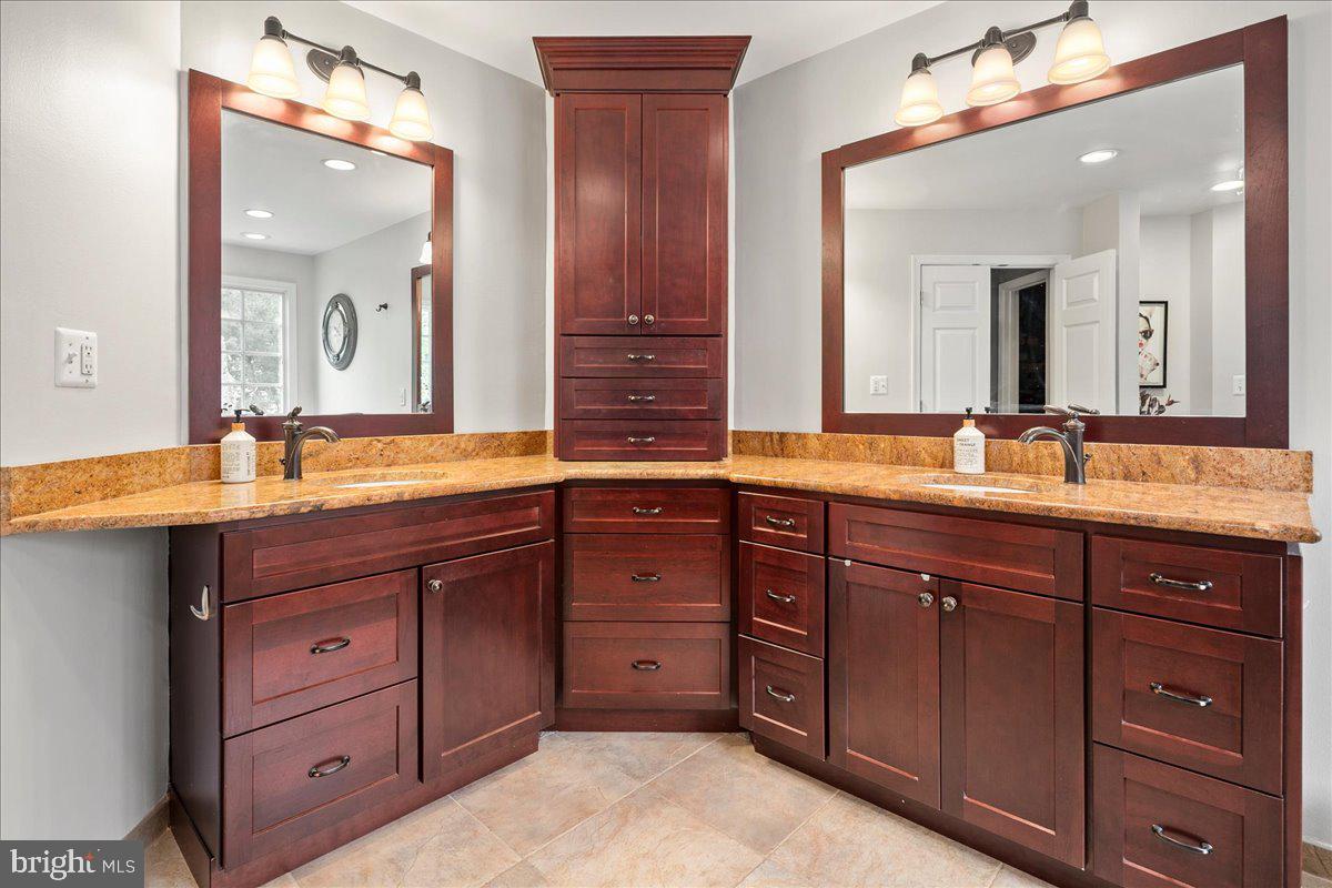 WASHINGTON WOODS POTOMAC - Residential