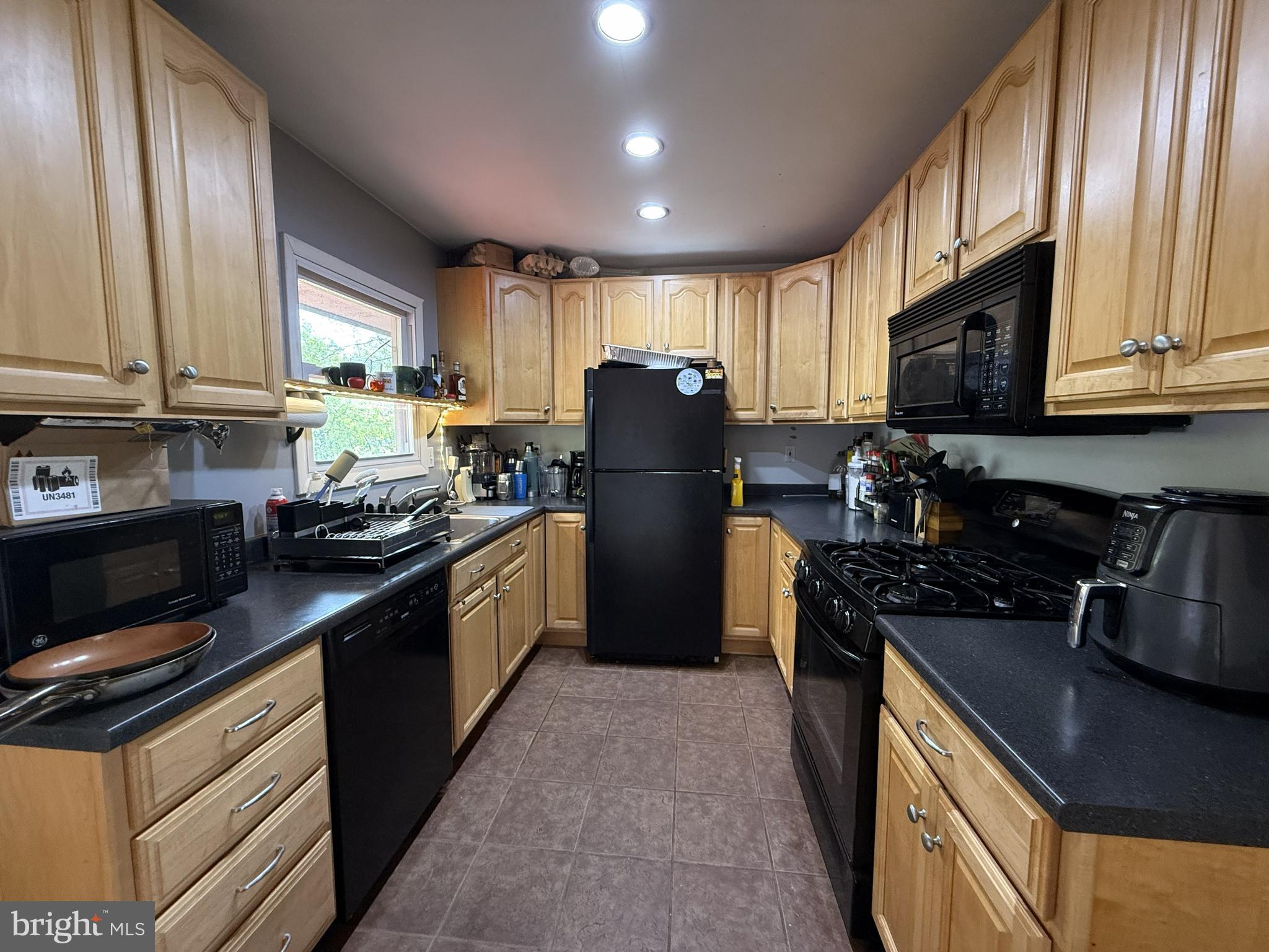 KENMOOR - Residential Lease
