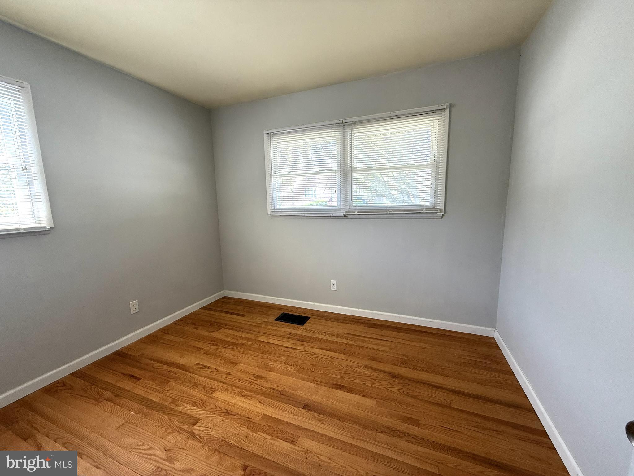 KENMOOR - Residential Lease