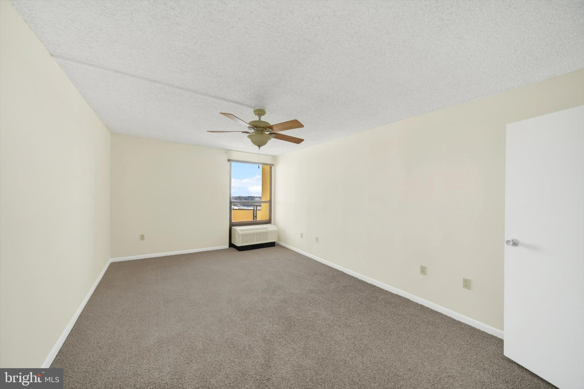 RIDGELY TOWSON CENTER - Residential