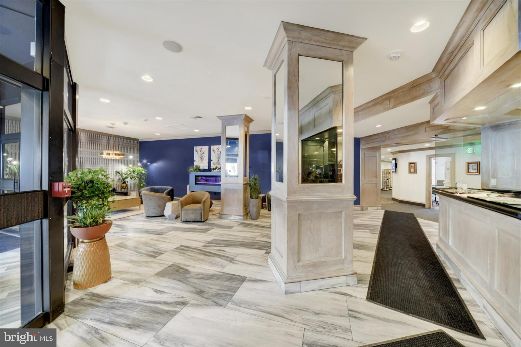 RIDGELY TOWSON CENTER - Residential
