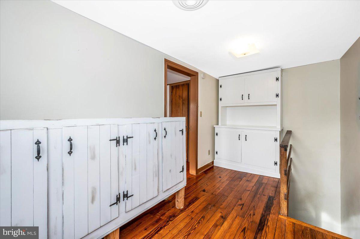 OLD ORCHARD ESTATES - Residential