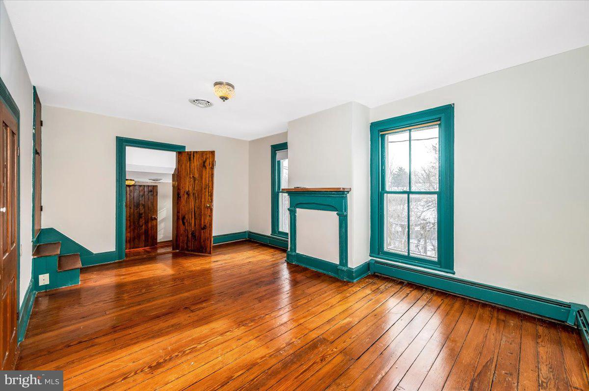 OLD ORCHARD ESTATES - Residential
