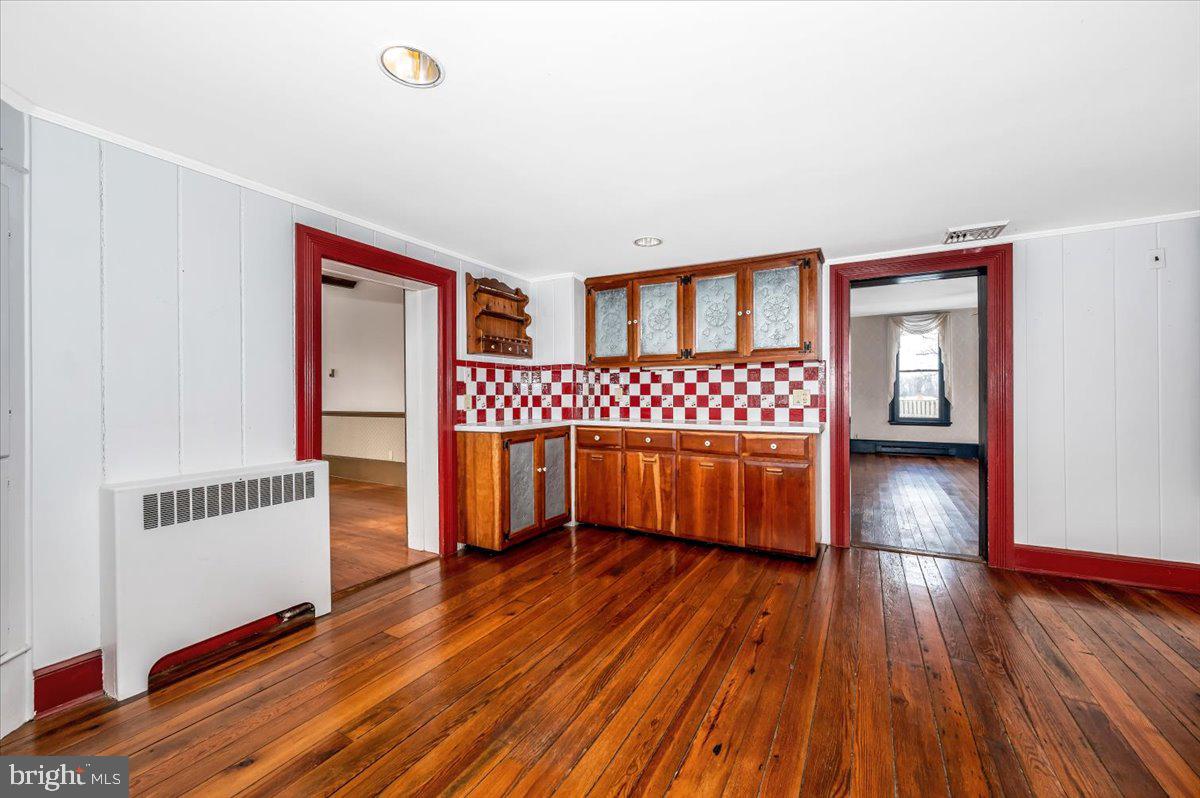OLD ORCHARD ESTATES - Residential