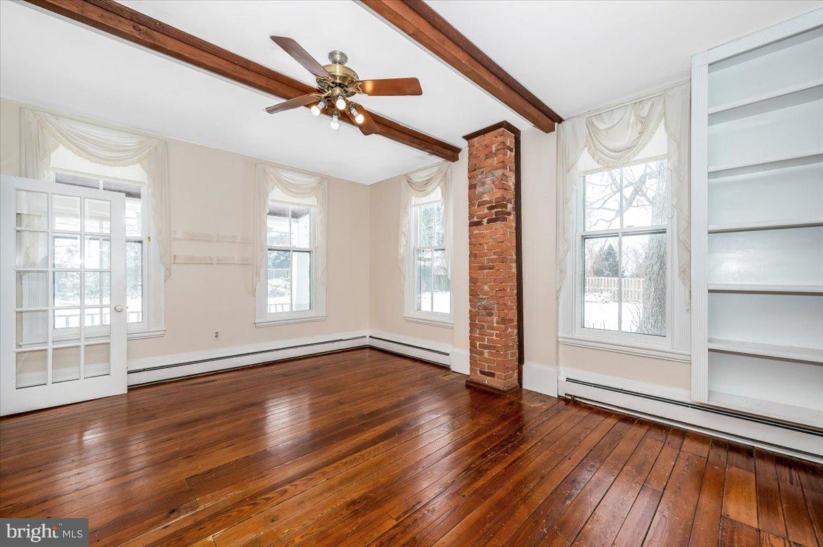 OLD ORCHARD ESTATES - Residential