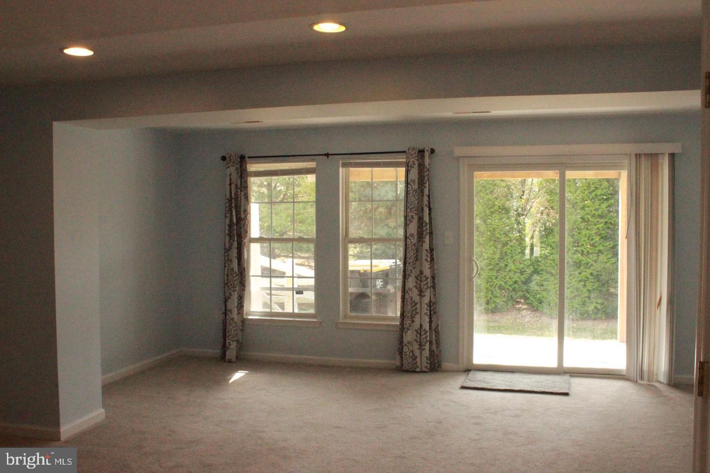 COVENTRY GLEN - Residential