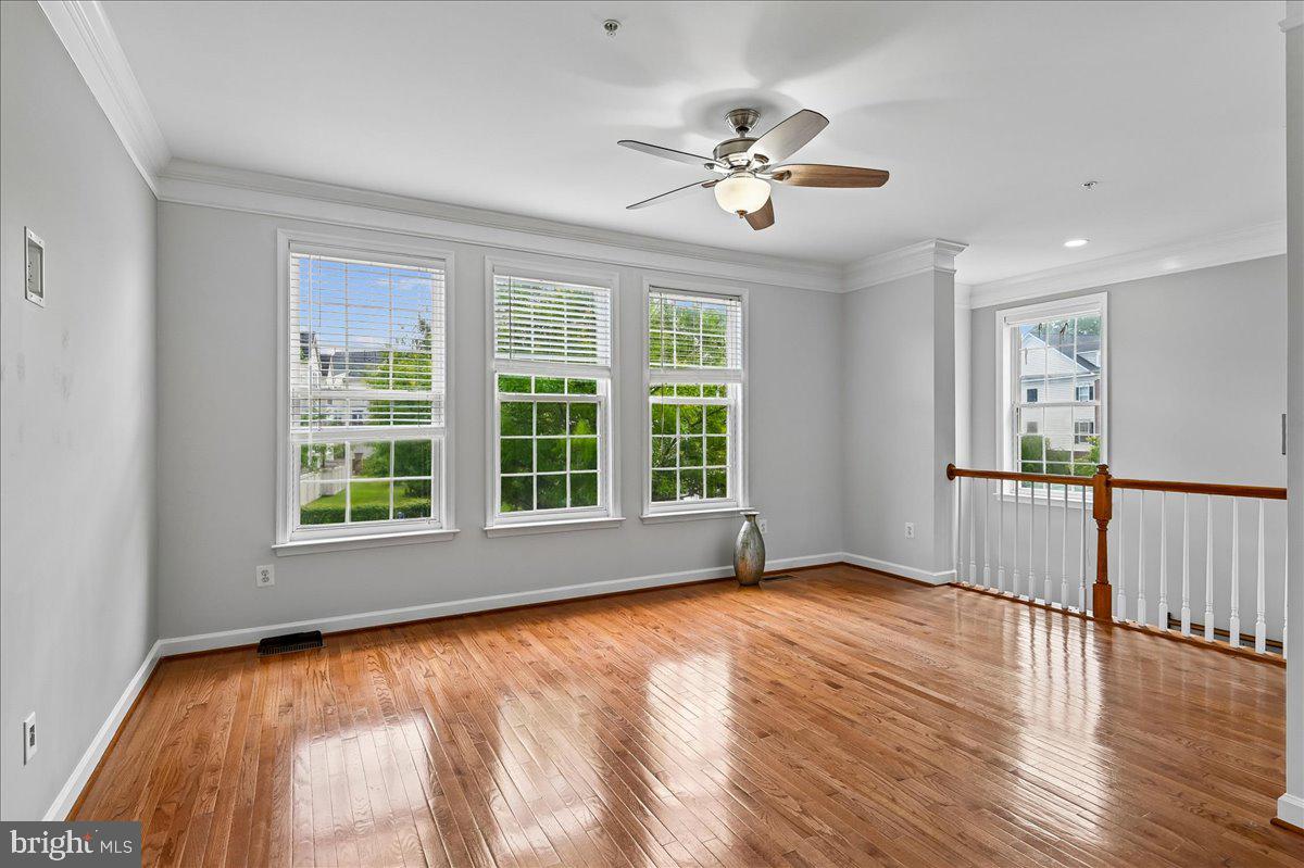 SOUTH RIVER COLONY - Residential