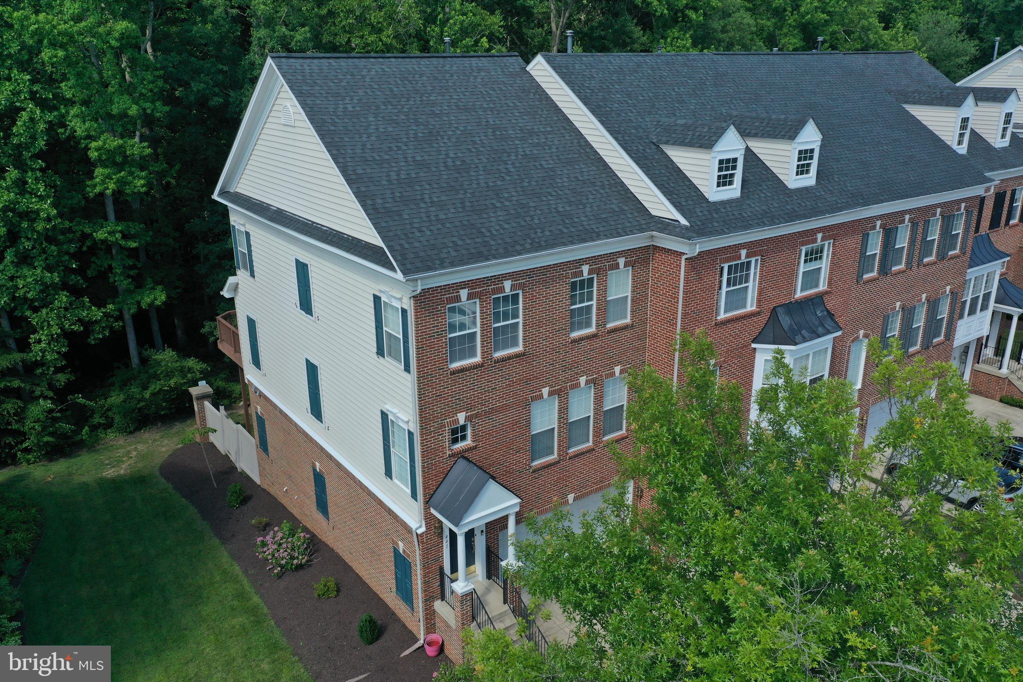SOUTH RIVER COLONY - Residential