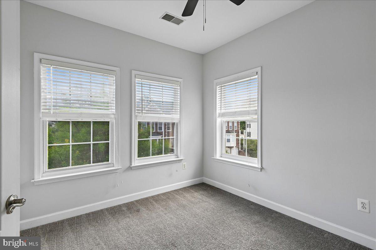 SOUTH RIVER COLONY - Residential