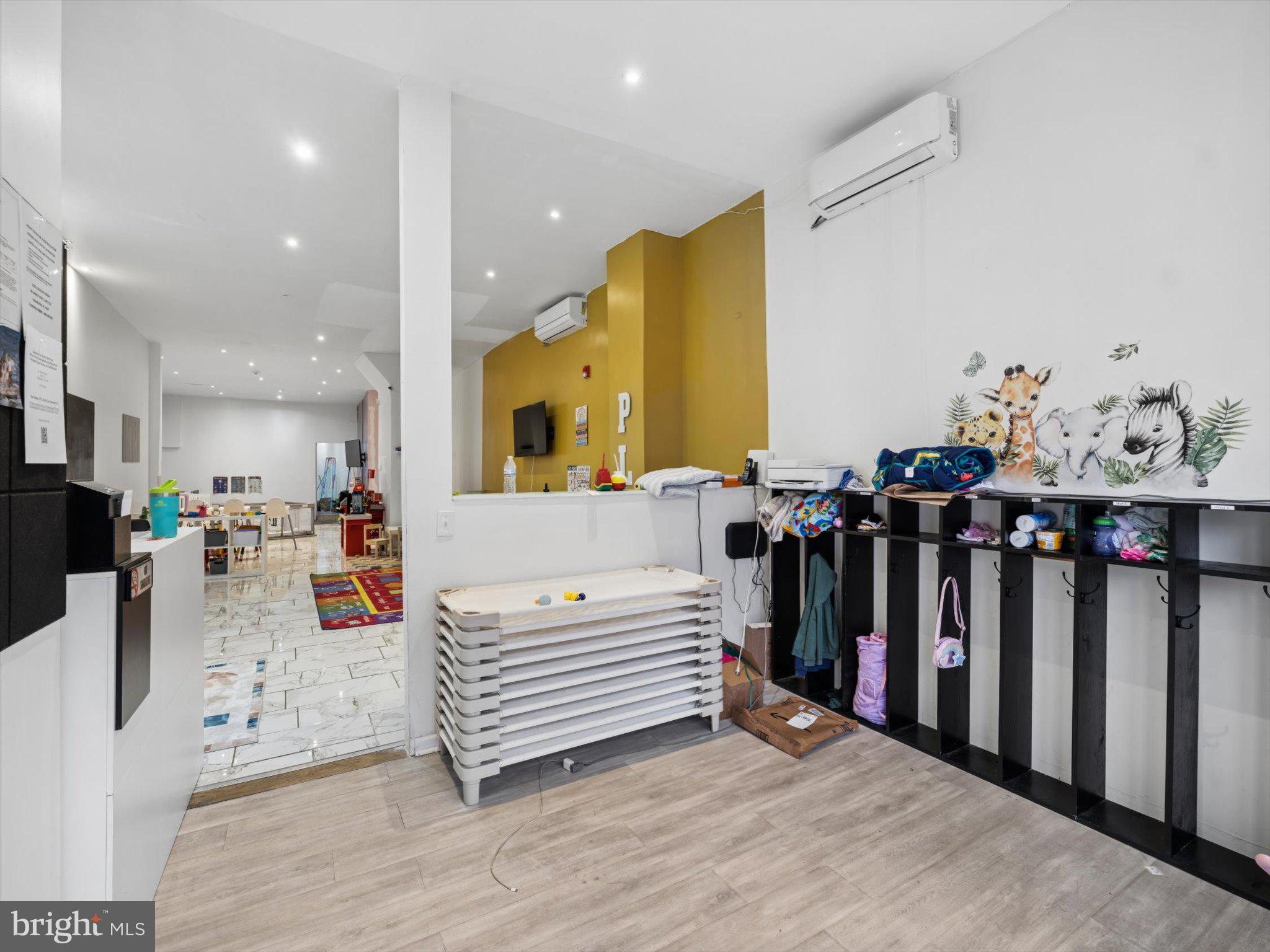 HARTRANFT - Commercial Sale
