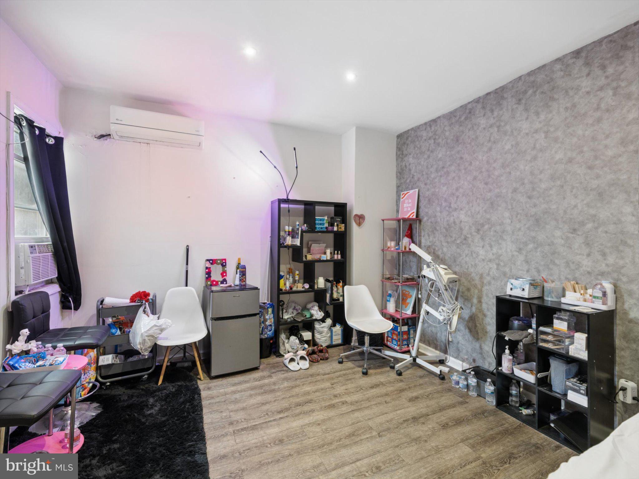 HARTRANFT - Commercial Sale