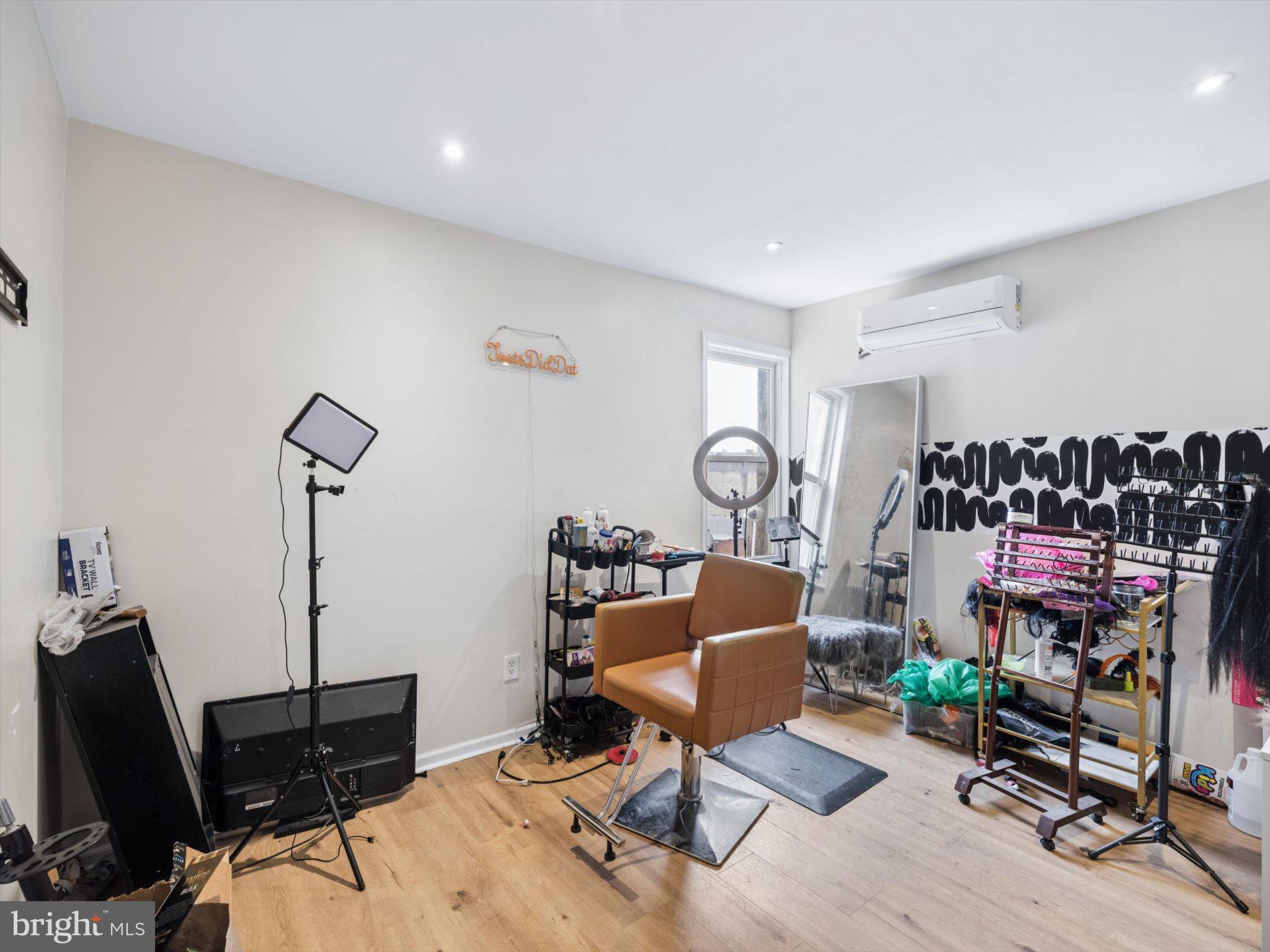 HARTRANFT - Commercial Sale