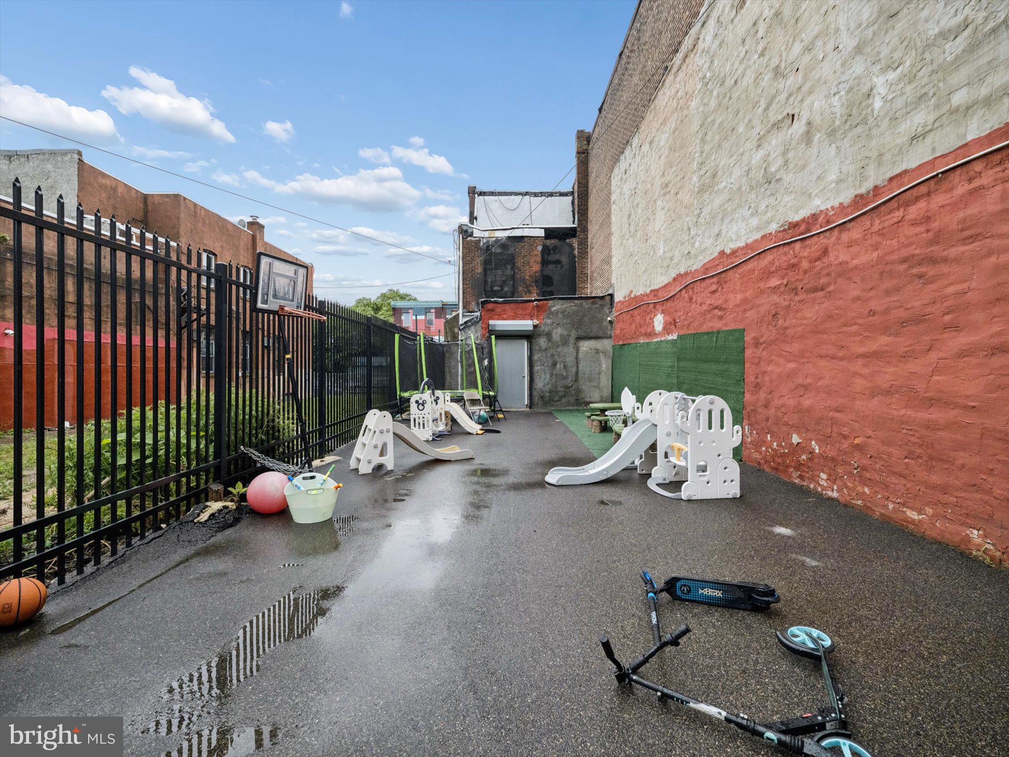 HARTRANFT - Commercial Sale