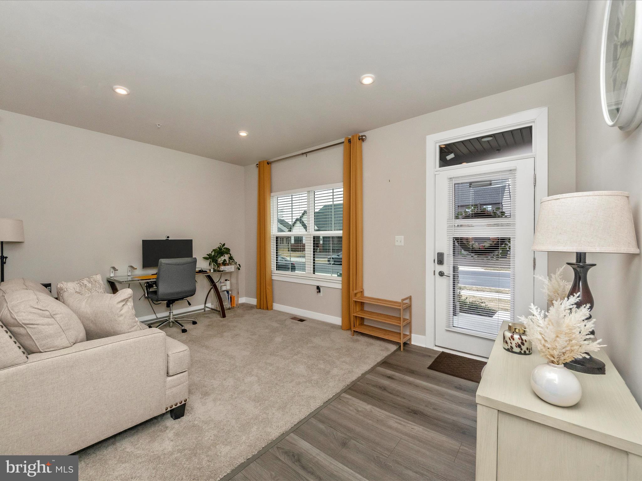 TANYARD SHORES - Residential