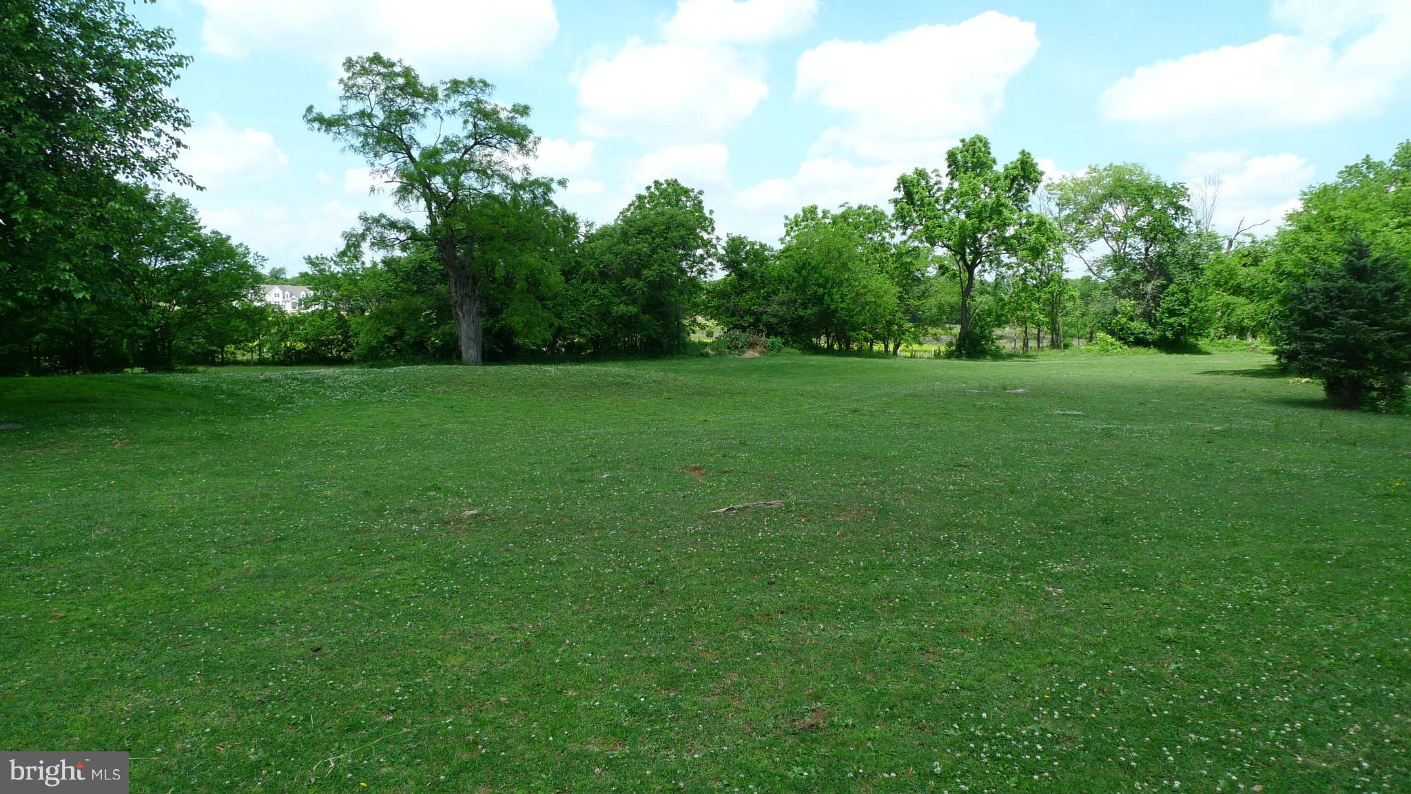 ROBINWOOD - Land