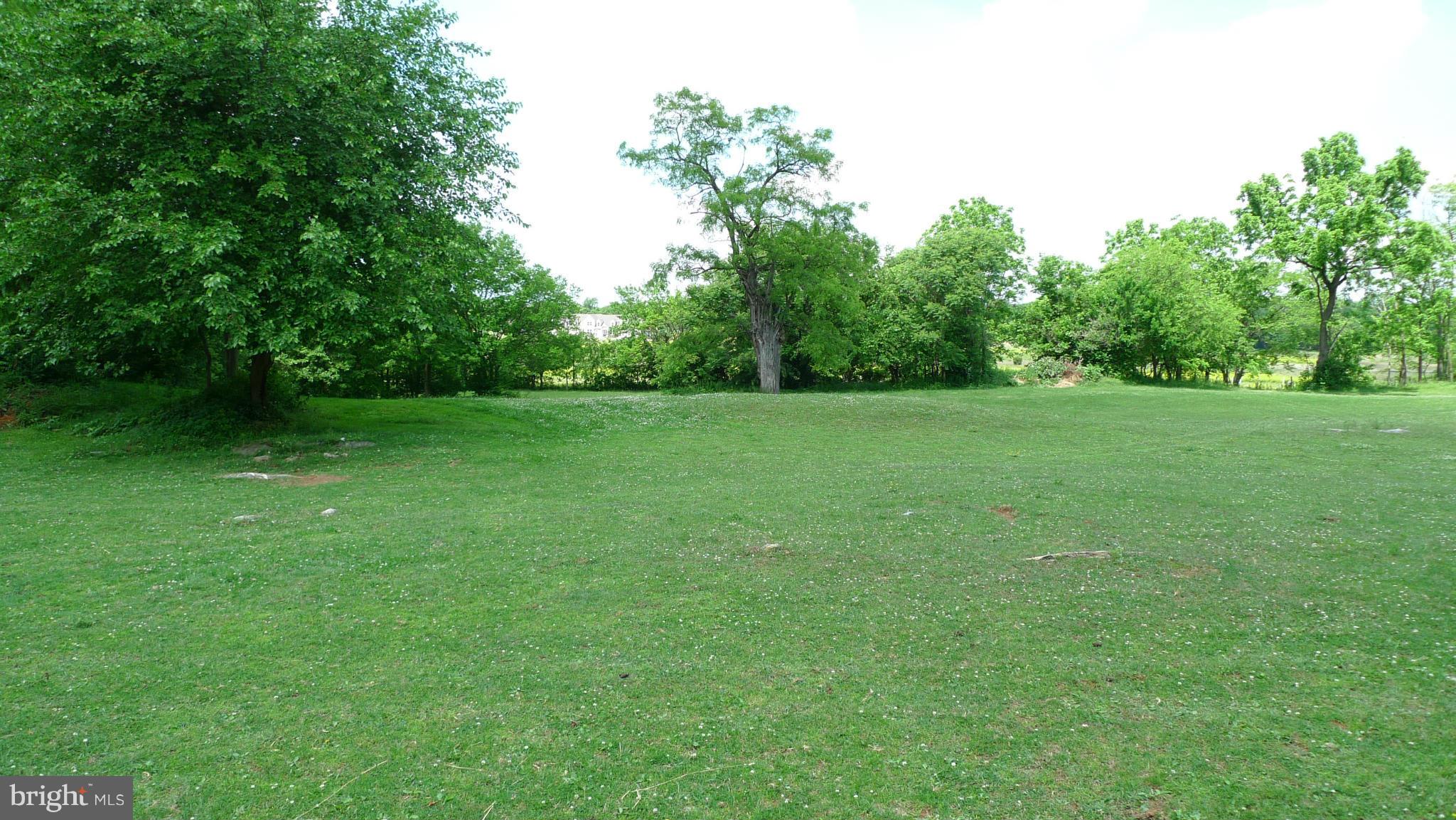 ROBINWOOD - Land