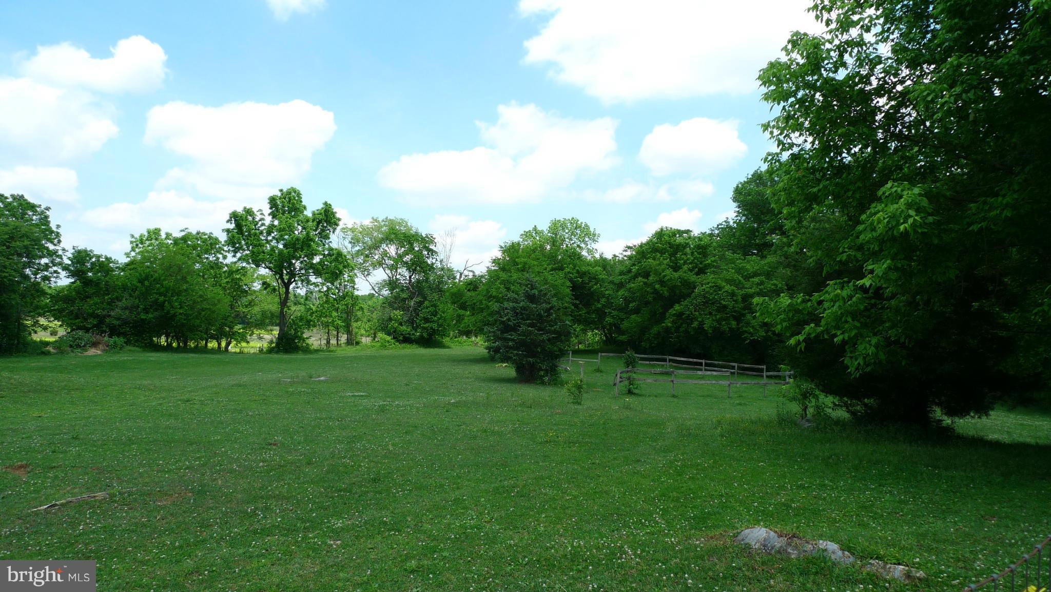 ROBINWOOD - Land