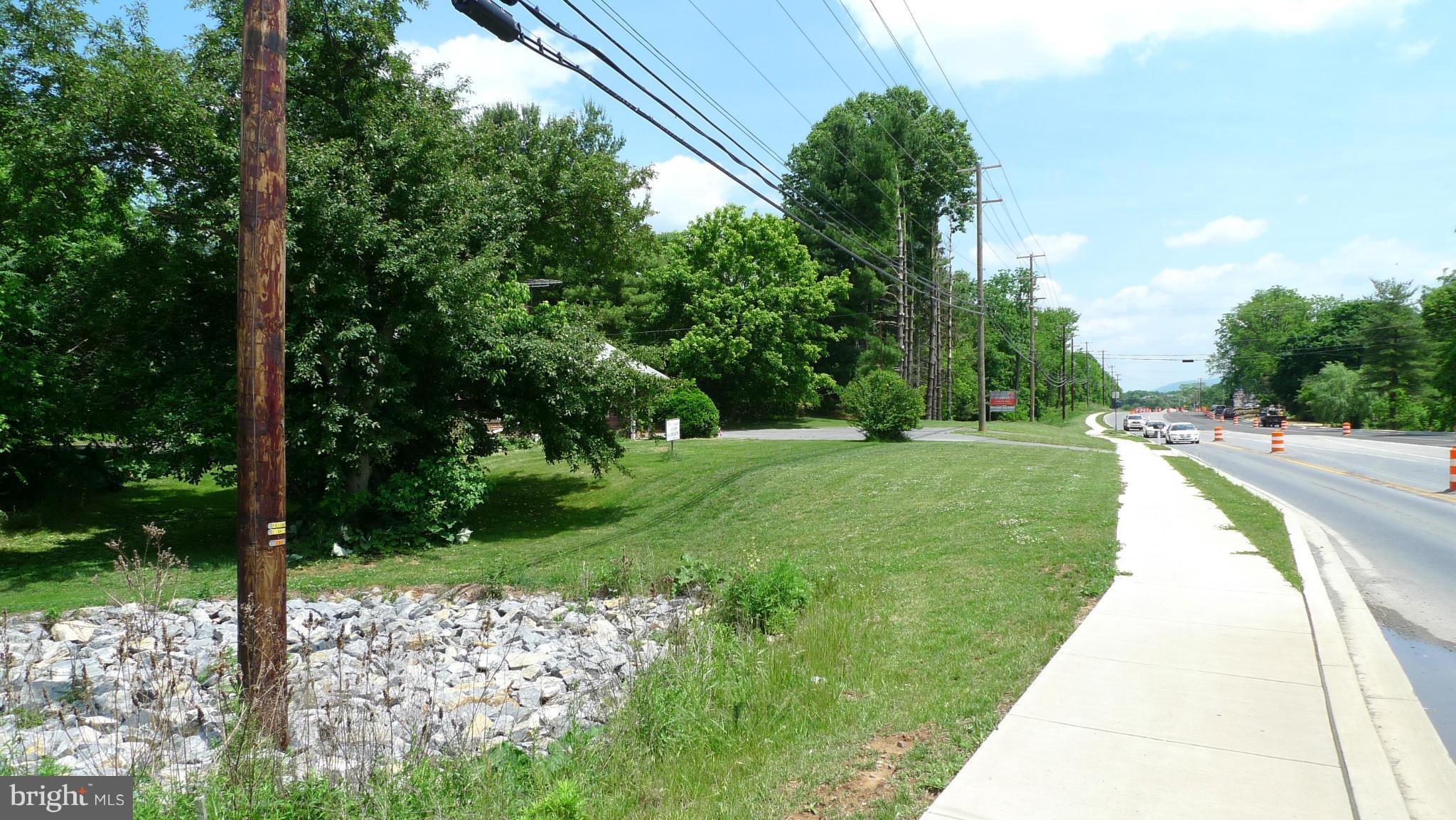 ROBINWOOD - Land