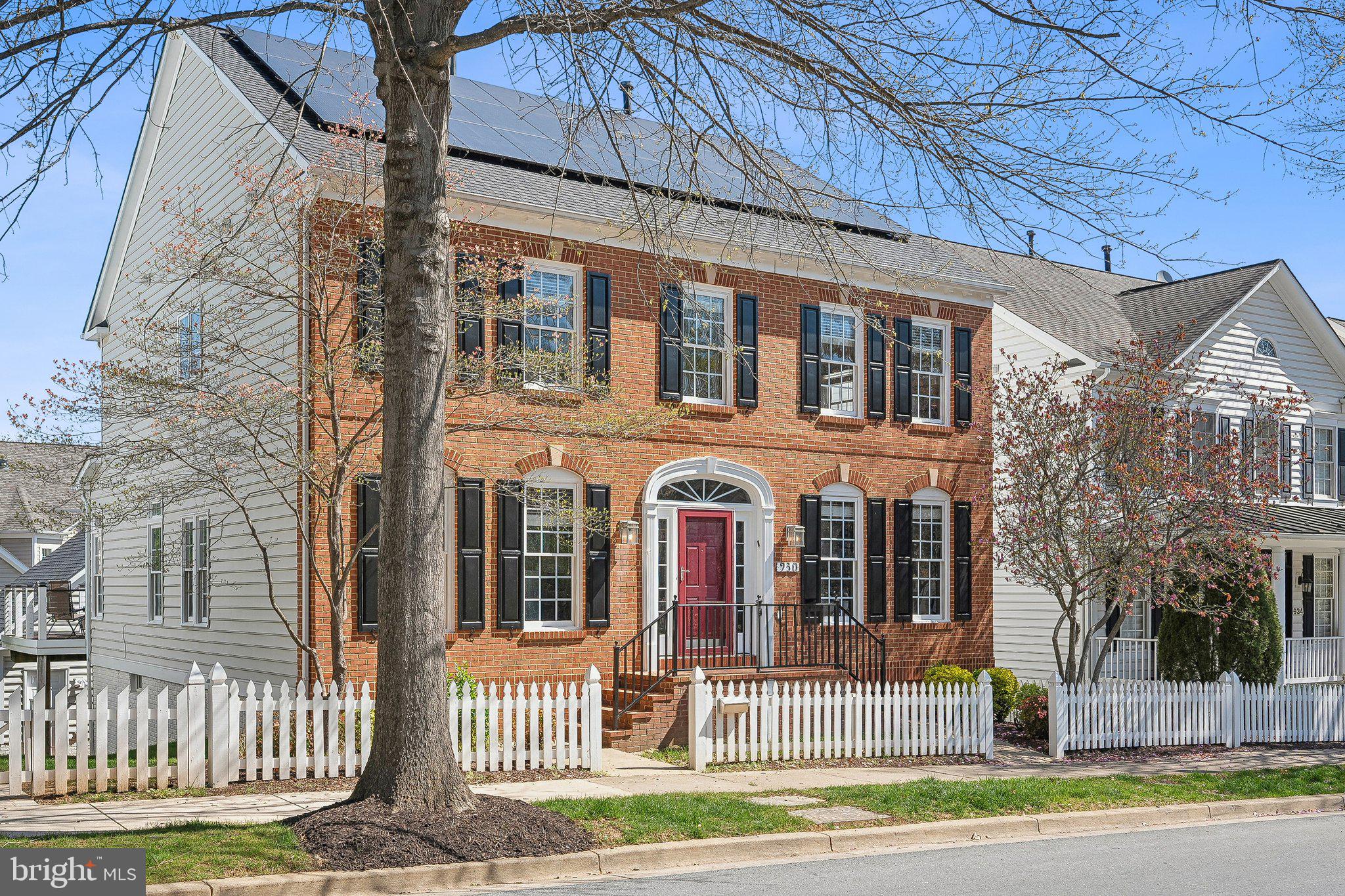 LAKELANDS - Residential