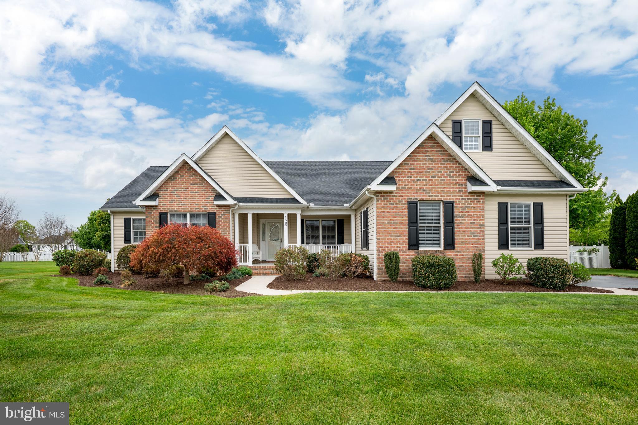 LUCKY ESTATES - Residential