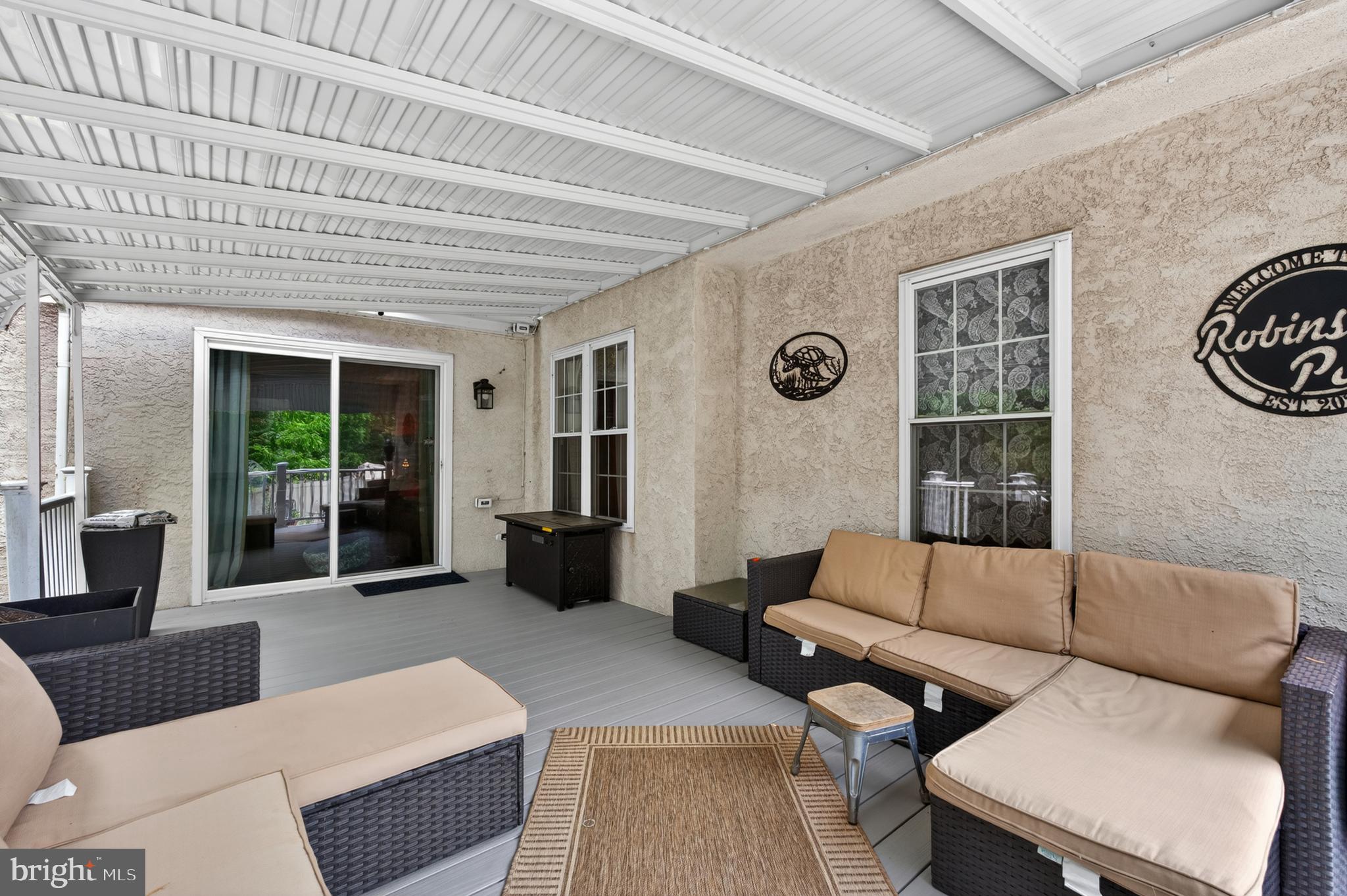 WINDING BROOKE EST - Residential