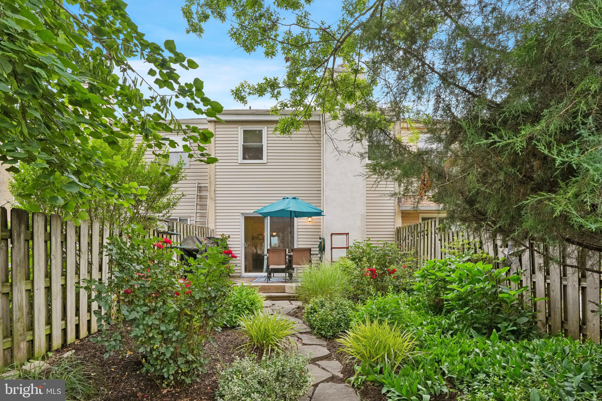 BRITTANY GLEN - Residential