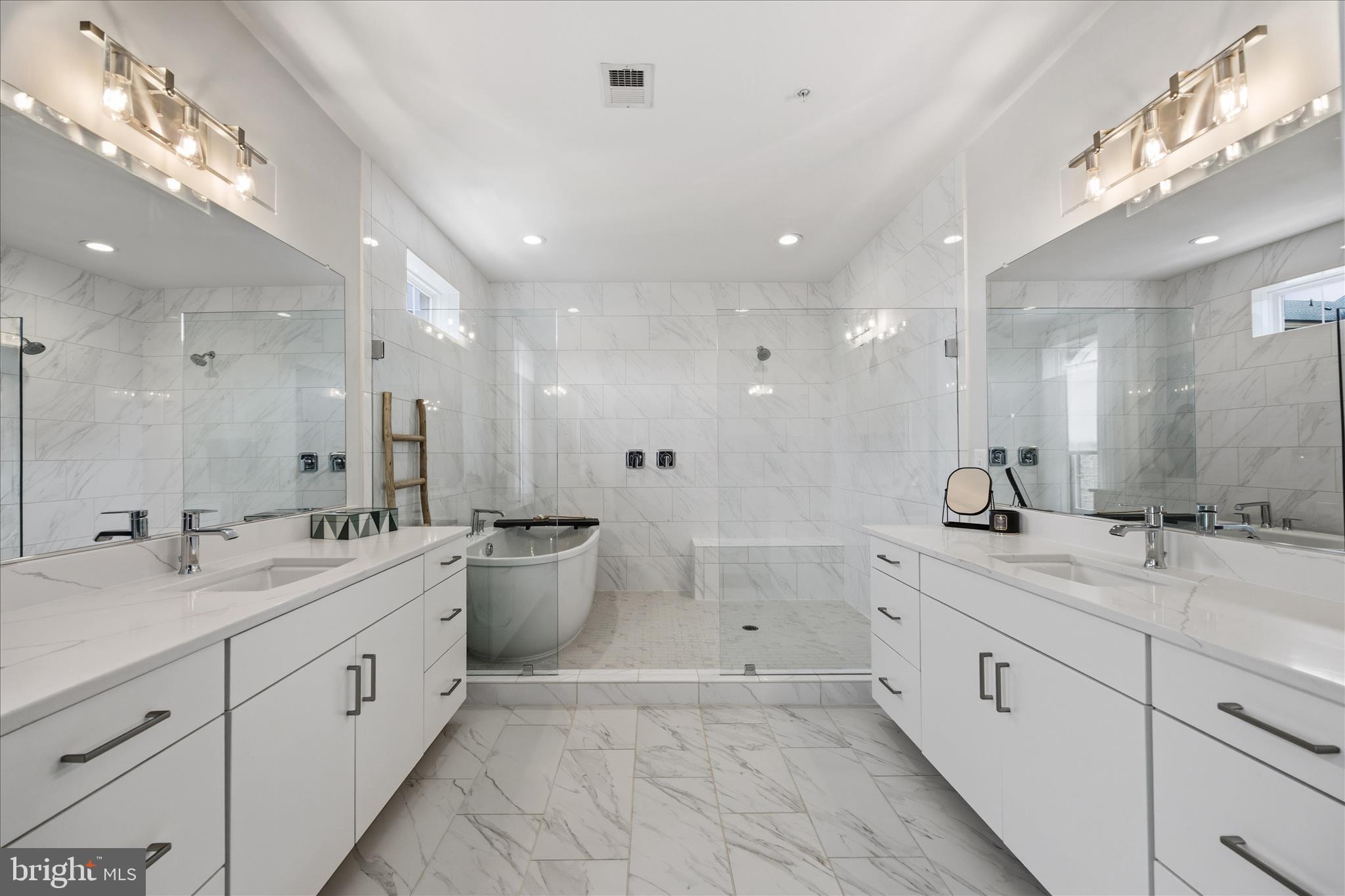 POTOMAC OVERLOOK AT NATIONAL HARBOR - Residential
