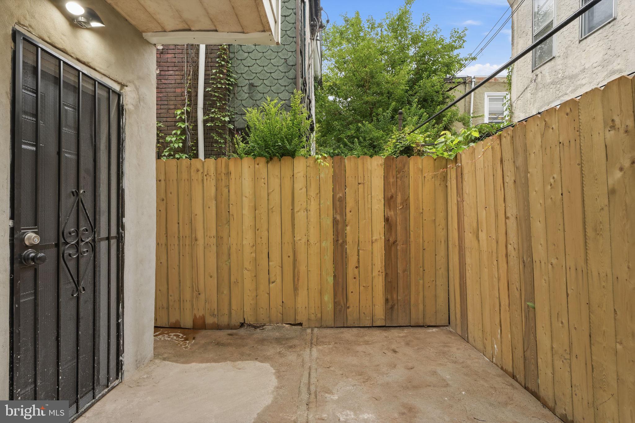 PHILADELPHIA - Residential