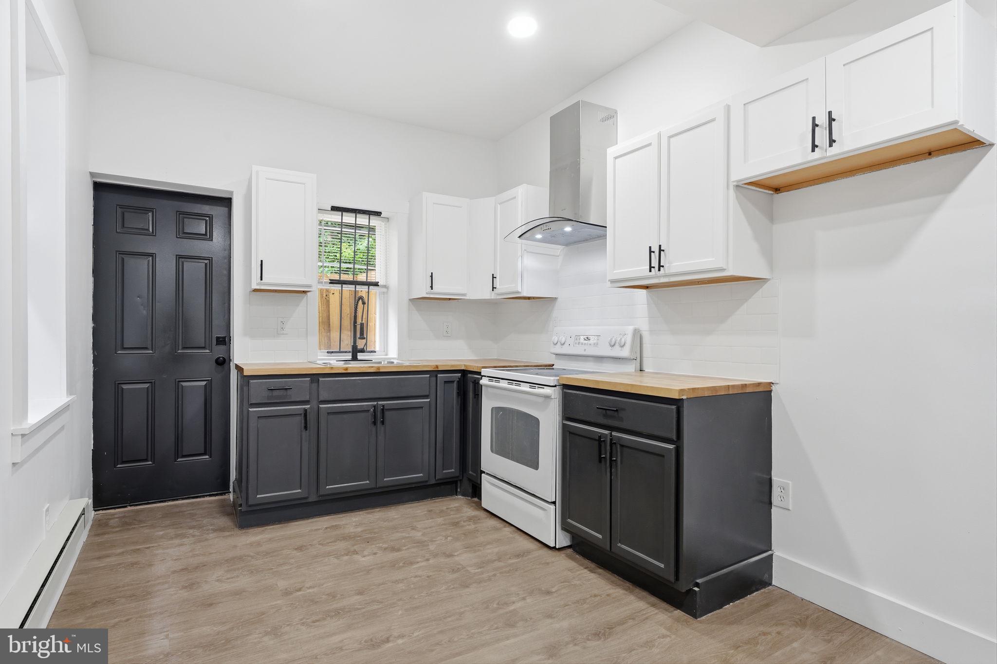 PHILADELPHIA - Residential