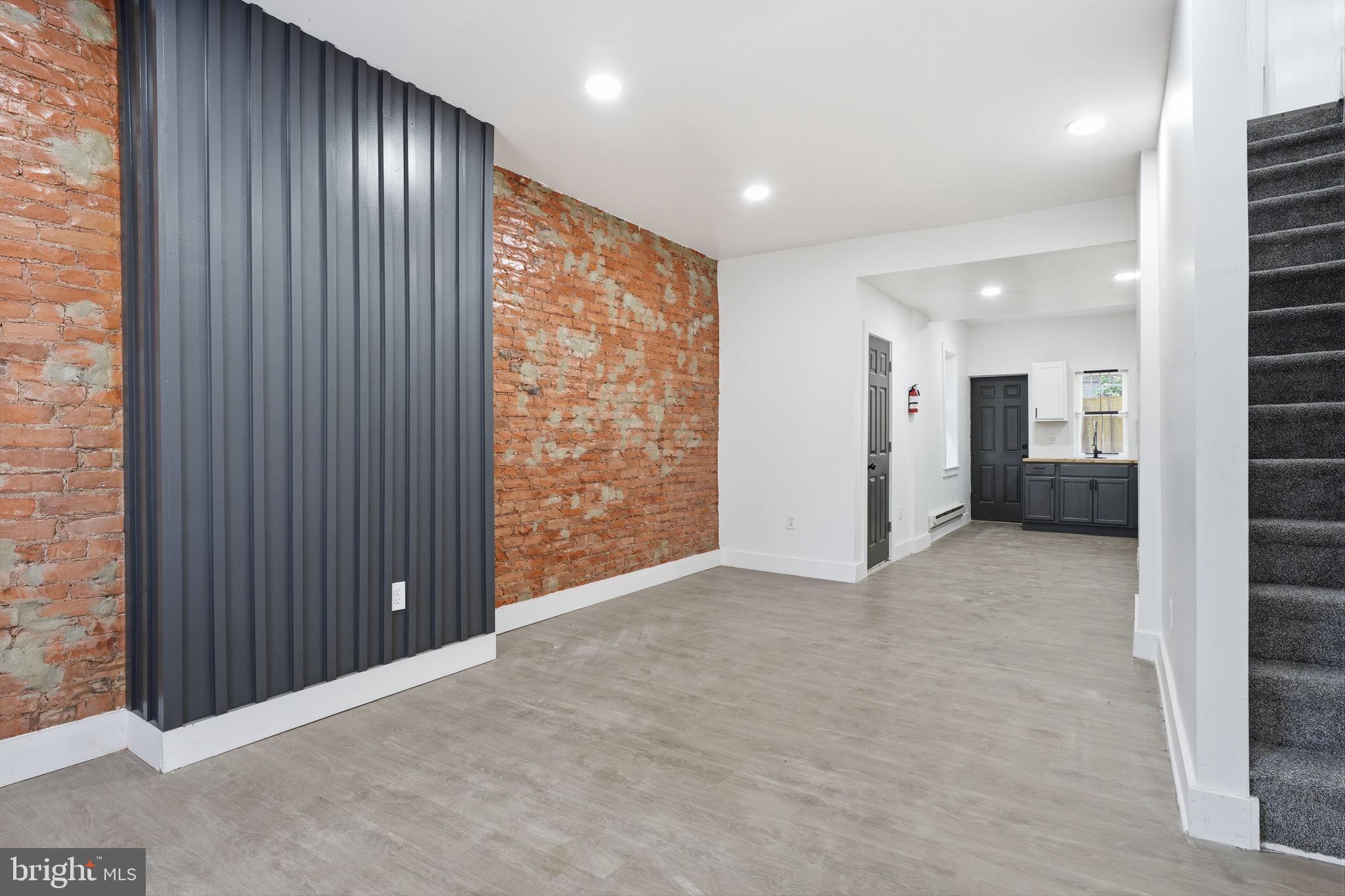 PHILADELPHIA - Residential