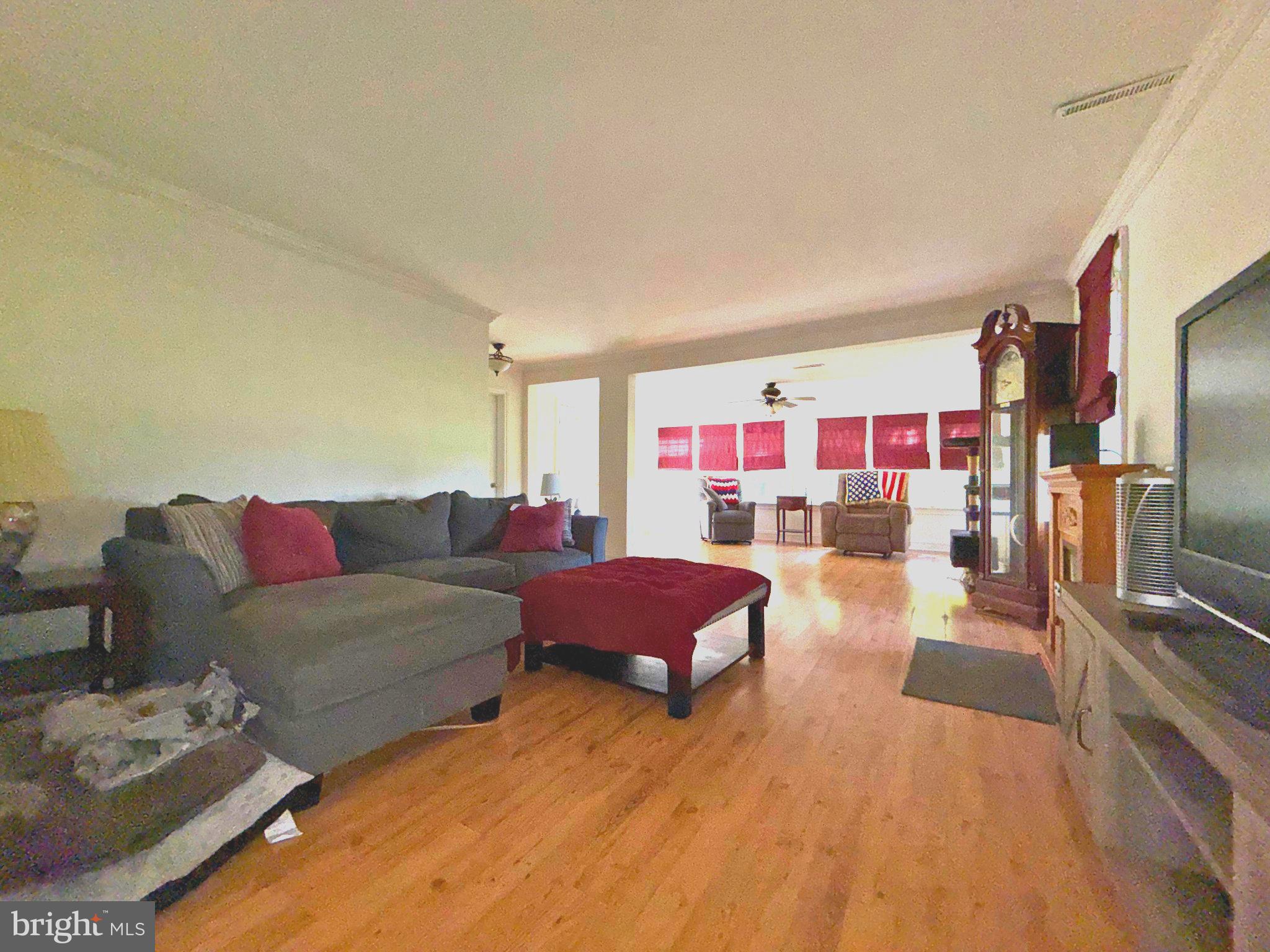 PINEY NECK - Residential