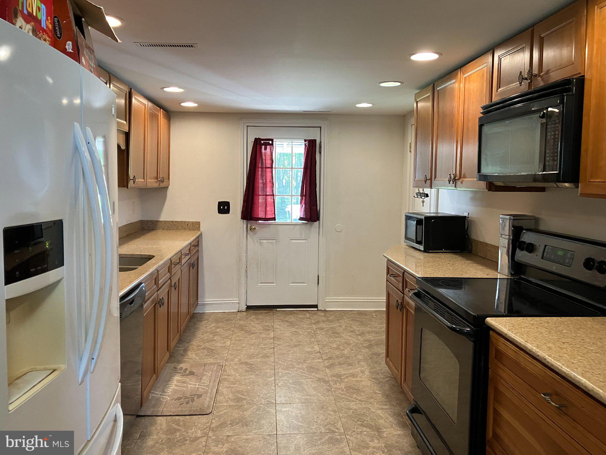 PINEY NECK - Residential