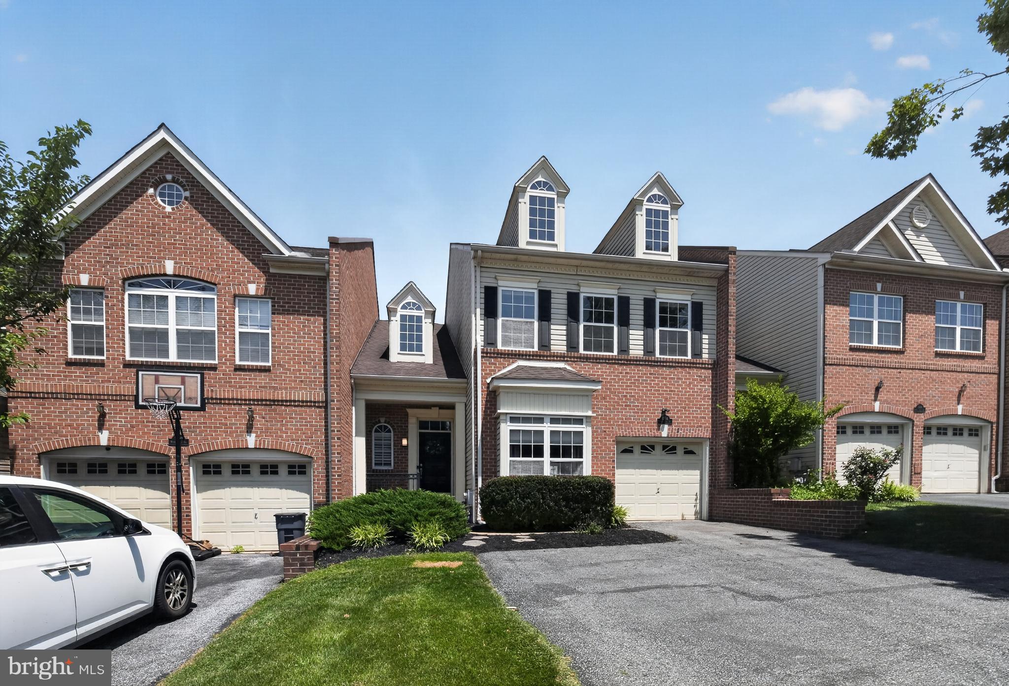 NORTHBROOK - Residential