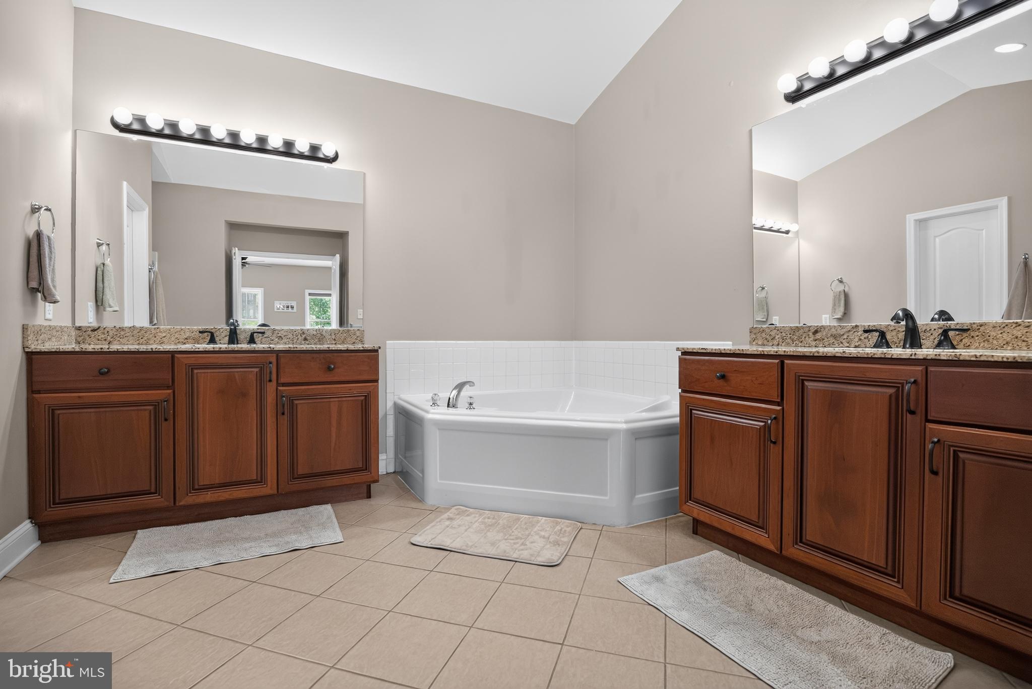 NORTHBROOK - Residential