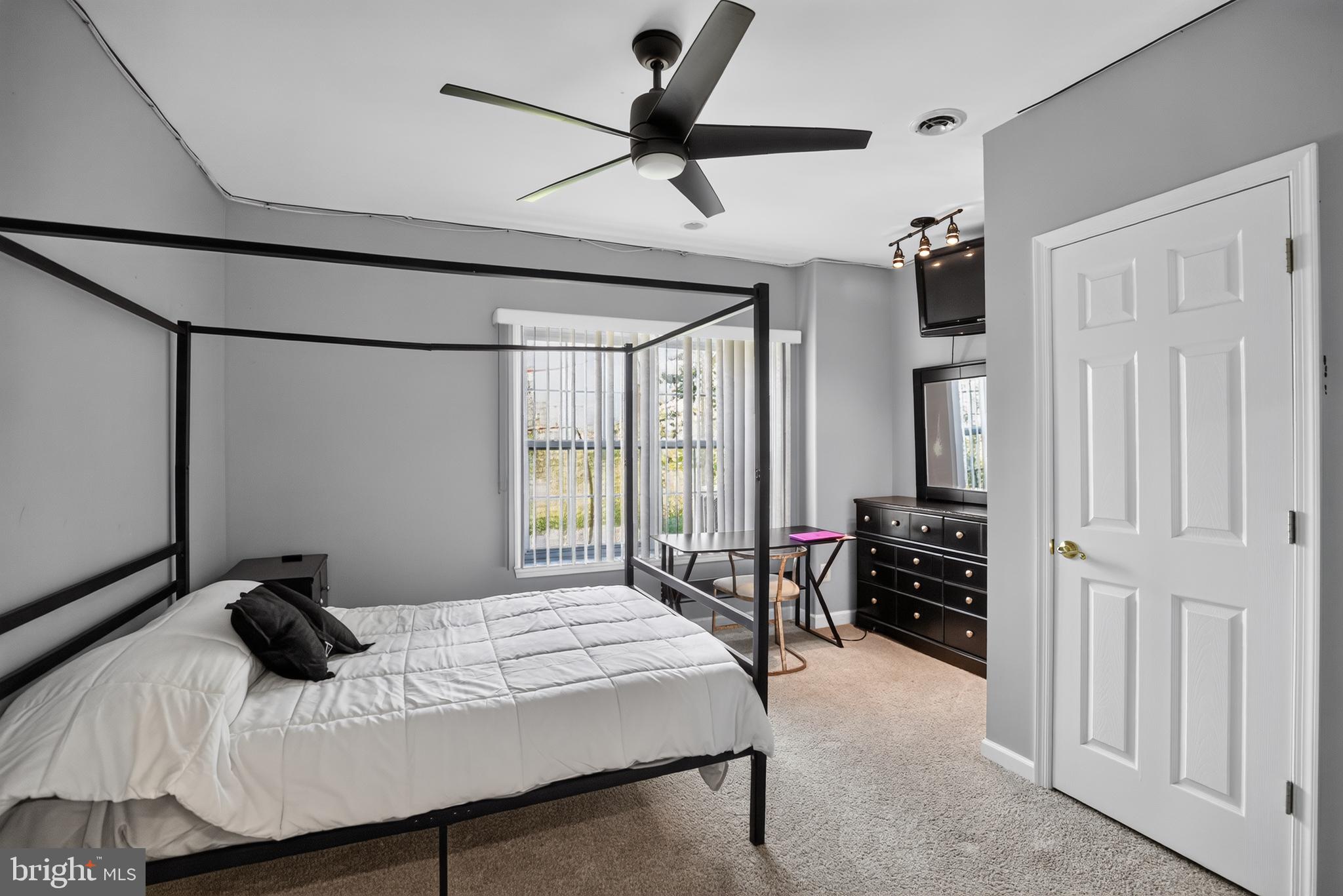 NORTHBROOK - Residential
