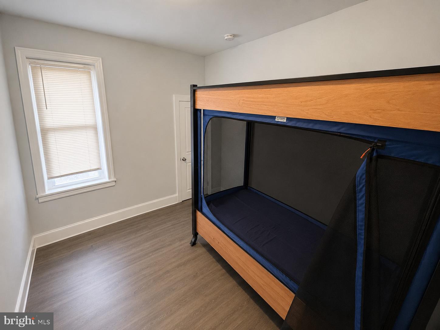 KENSINGTON - Residential