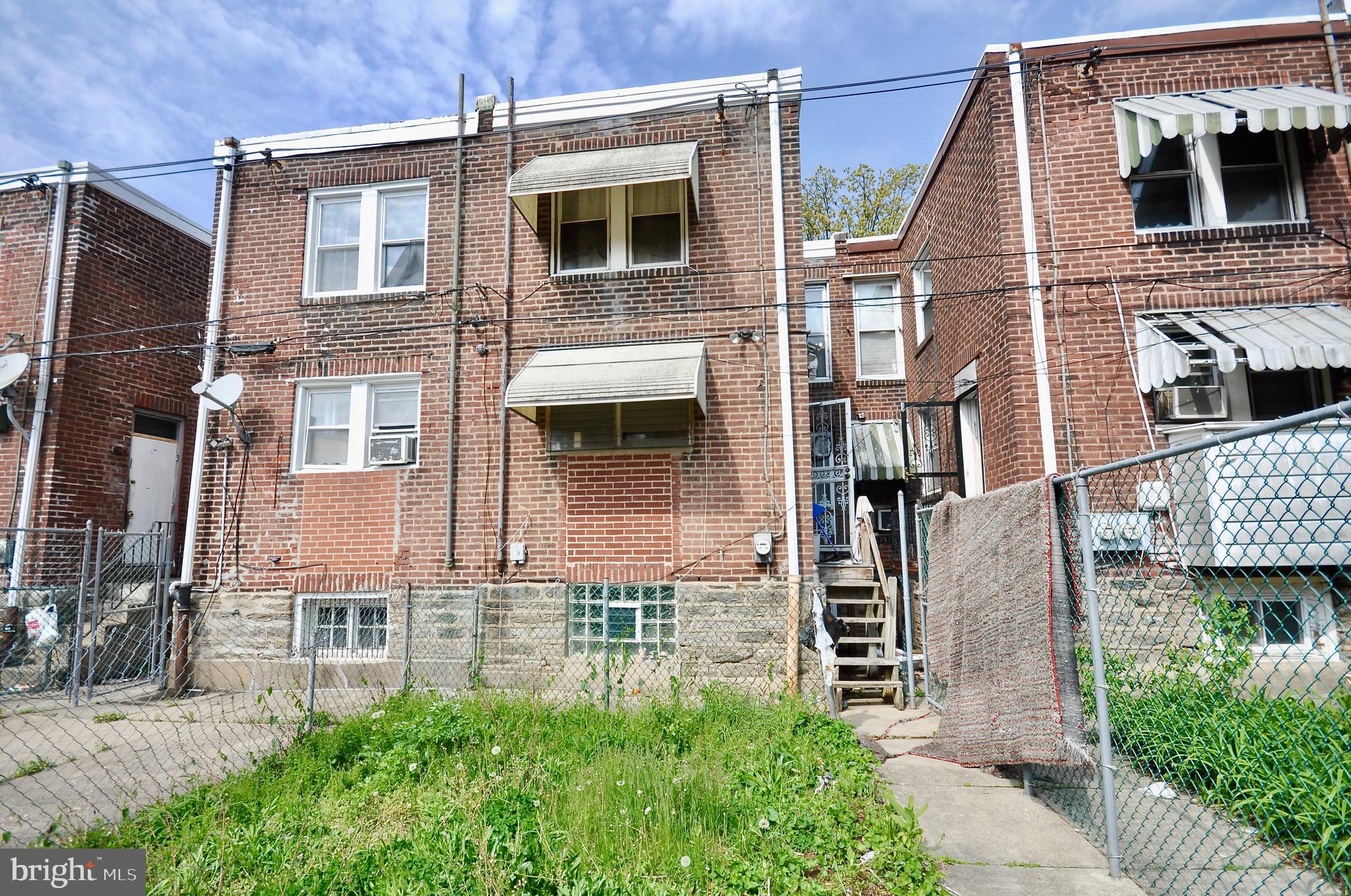OXFORD CIRCLE - Residential