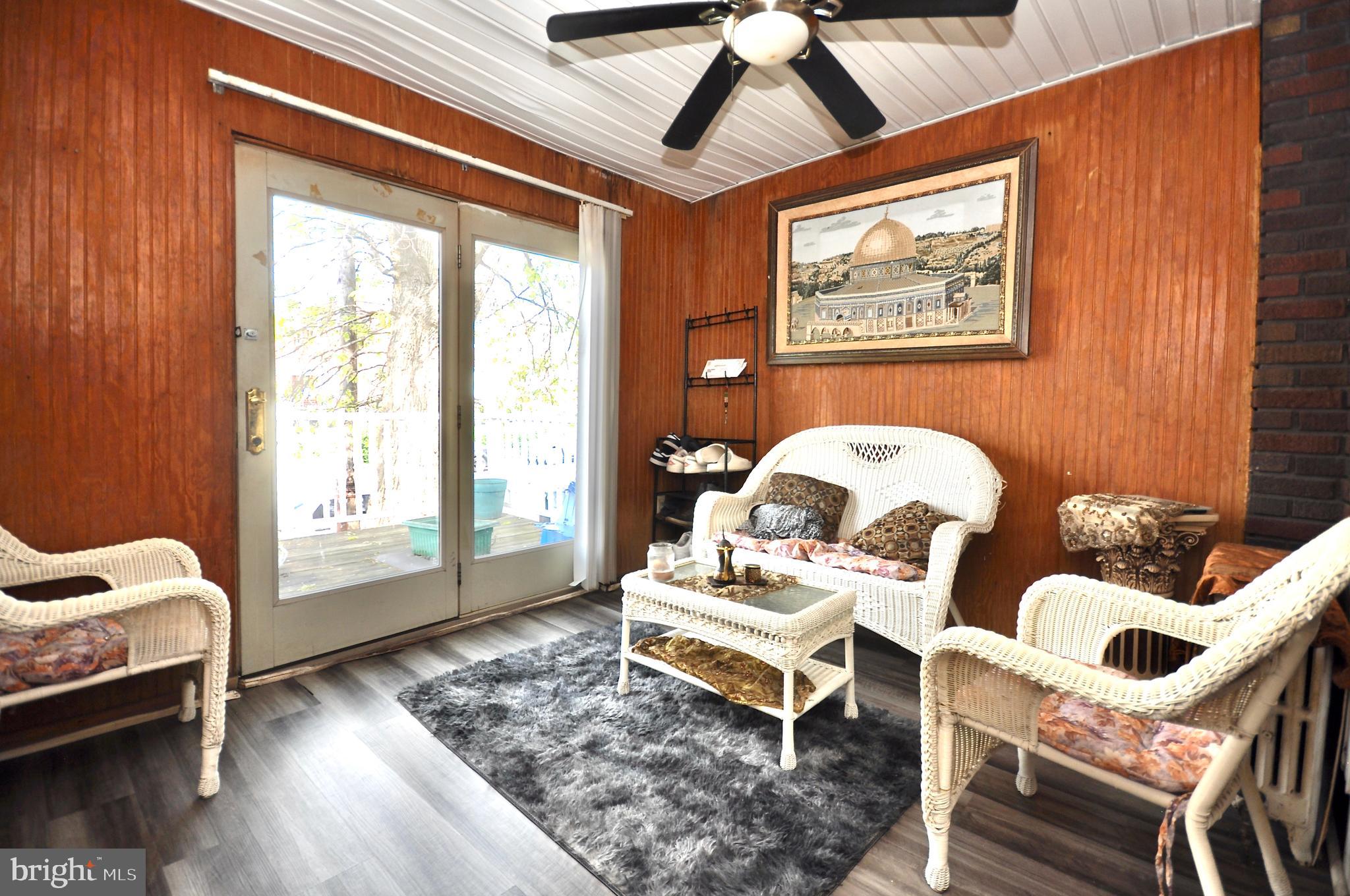 OXFORD CIRCLE - Residential
