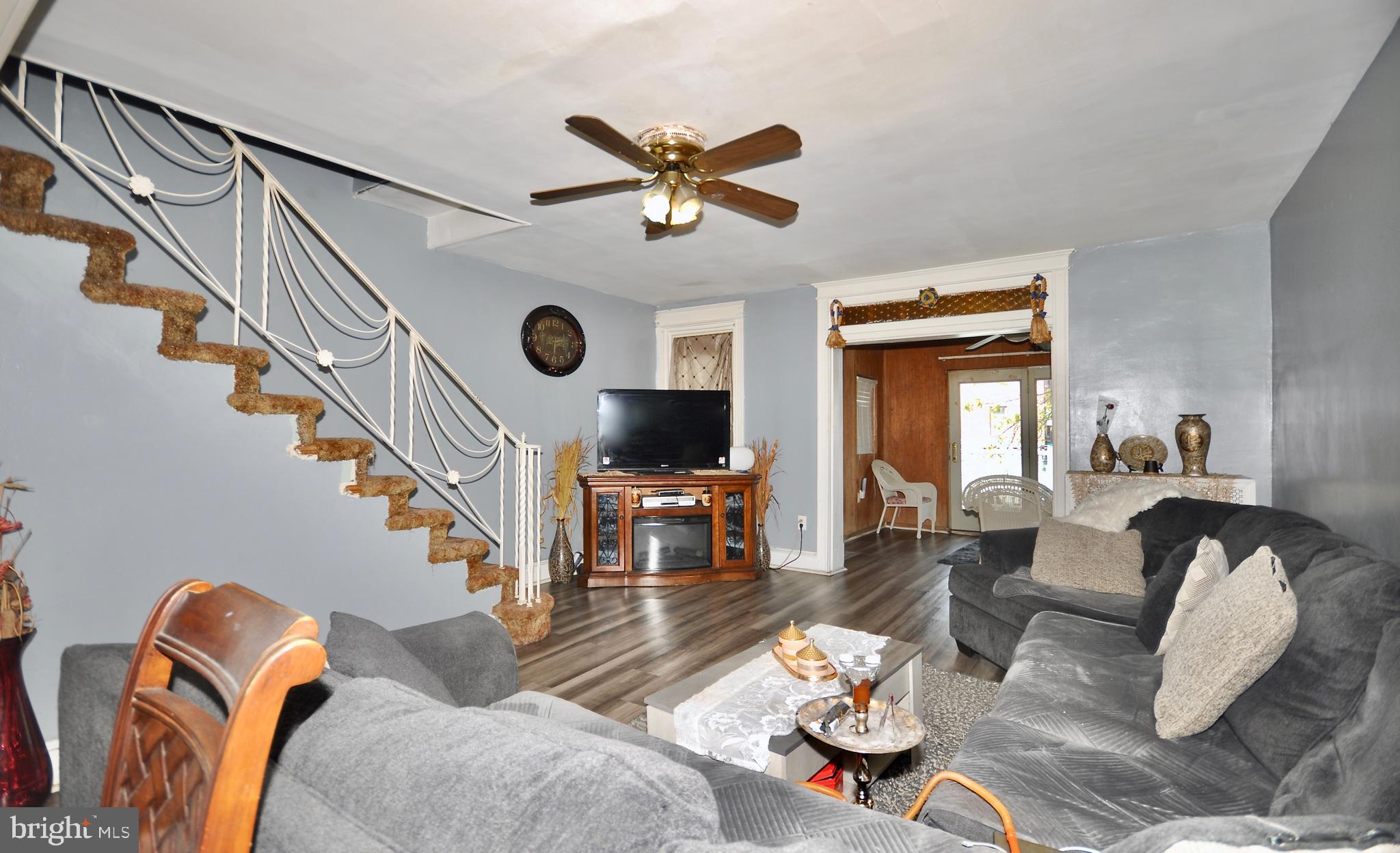 OXFORD CIRCLE - Residential