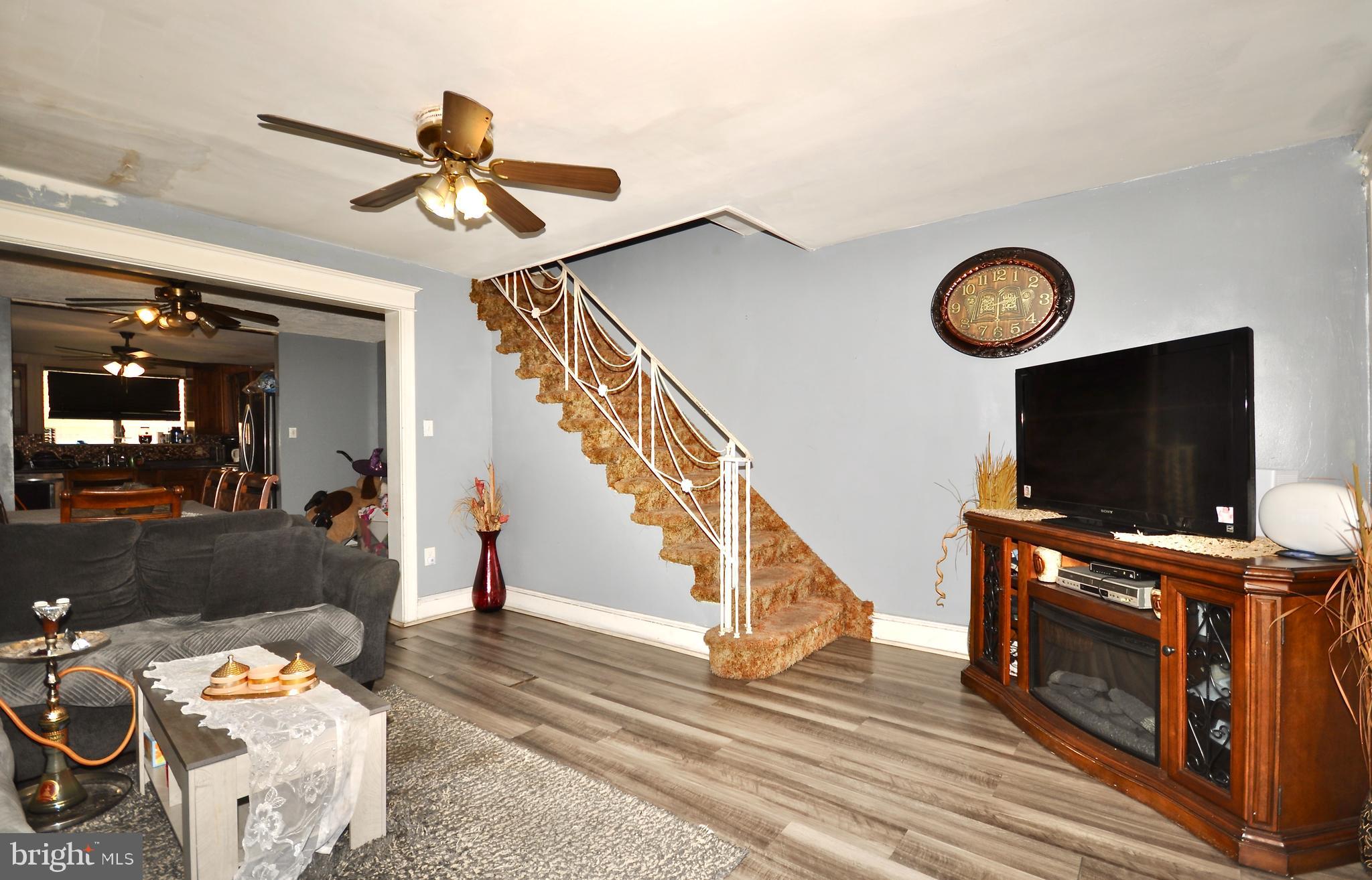 OXFORD CIRCLE - Residential
