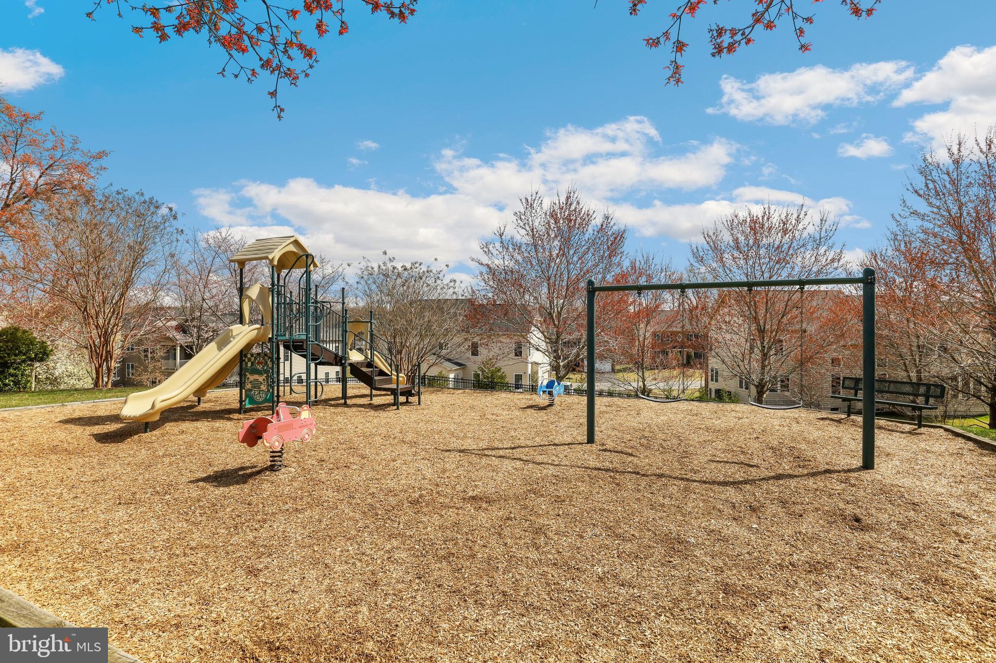 OAK CREEK CLUB - Residential