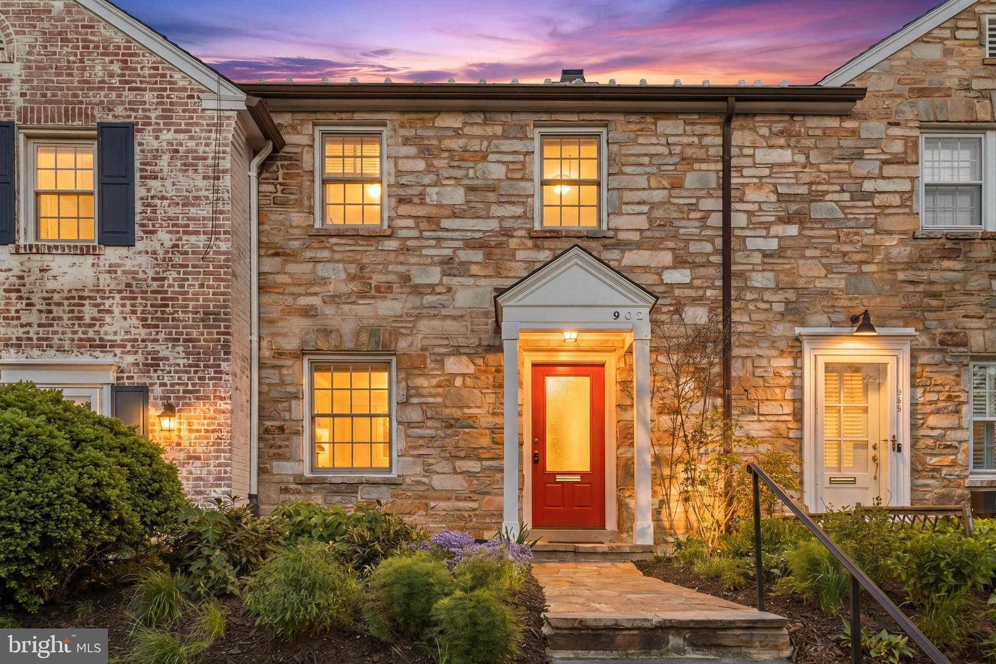 YATES GARDENS - Residential