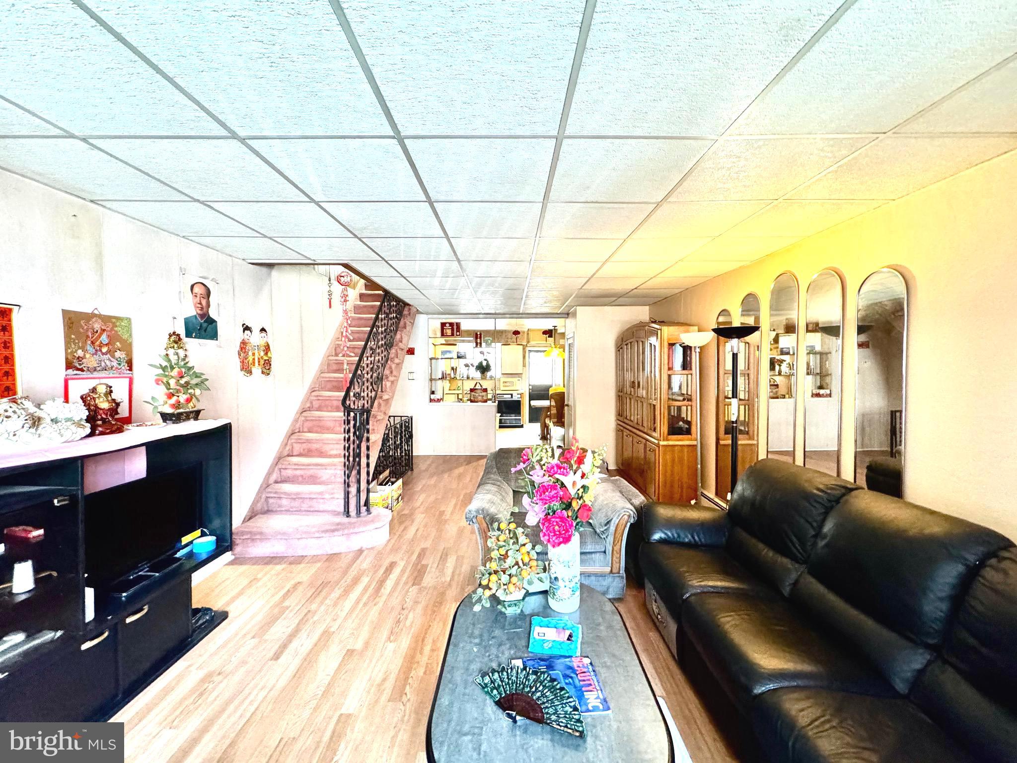 DICKINSON NARROWS - Residential