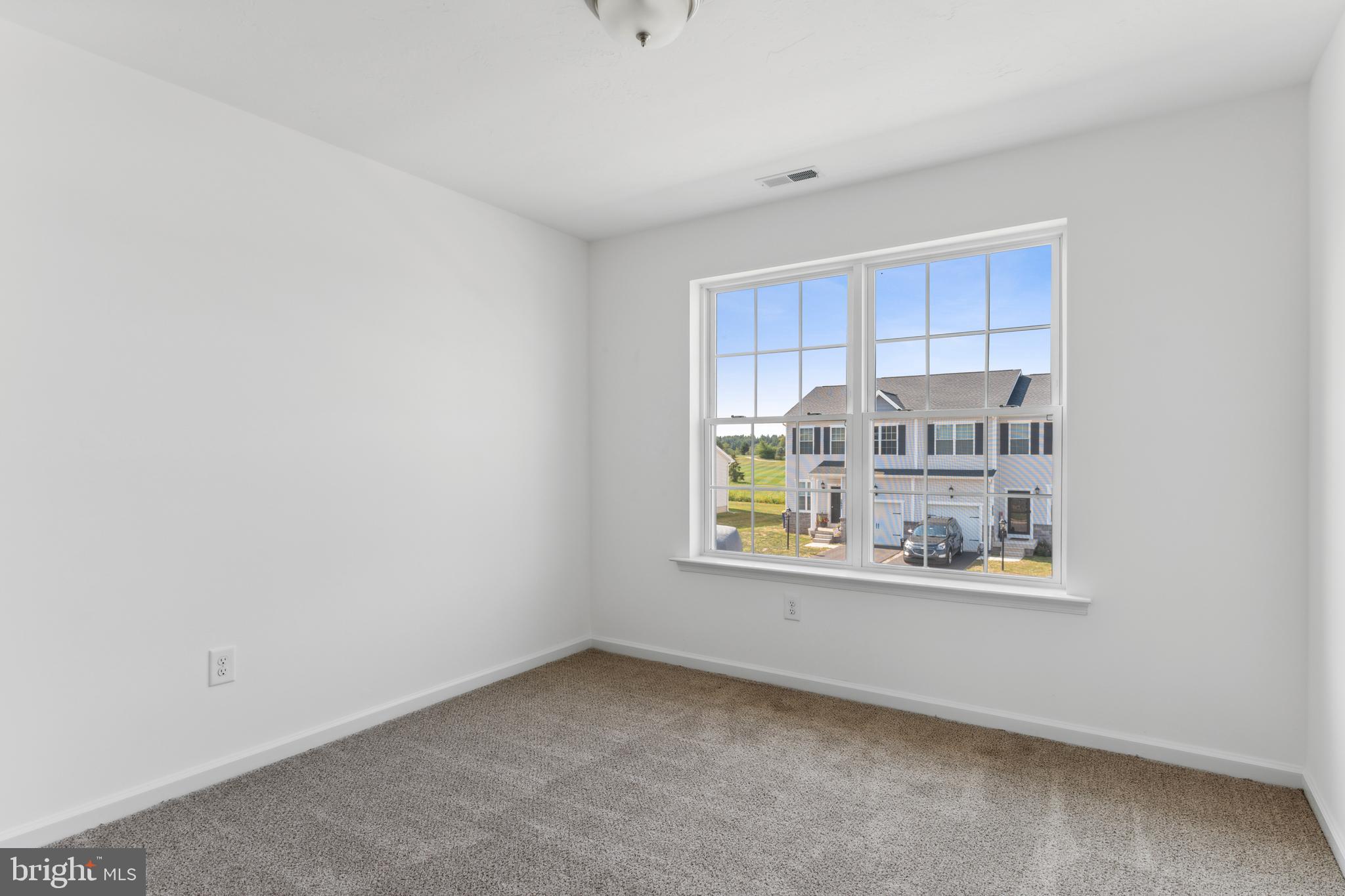 KINGS COURT AT BROWNSTONE - Residential