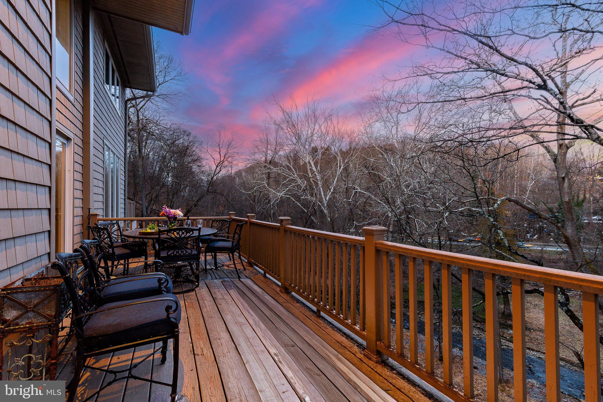 THE ENCLAVE - Residential