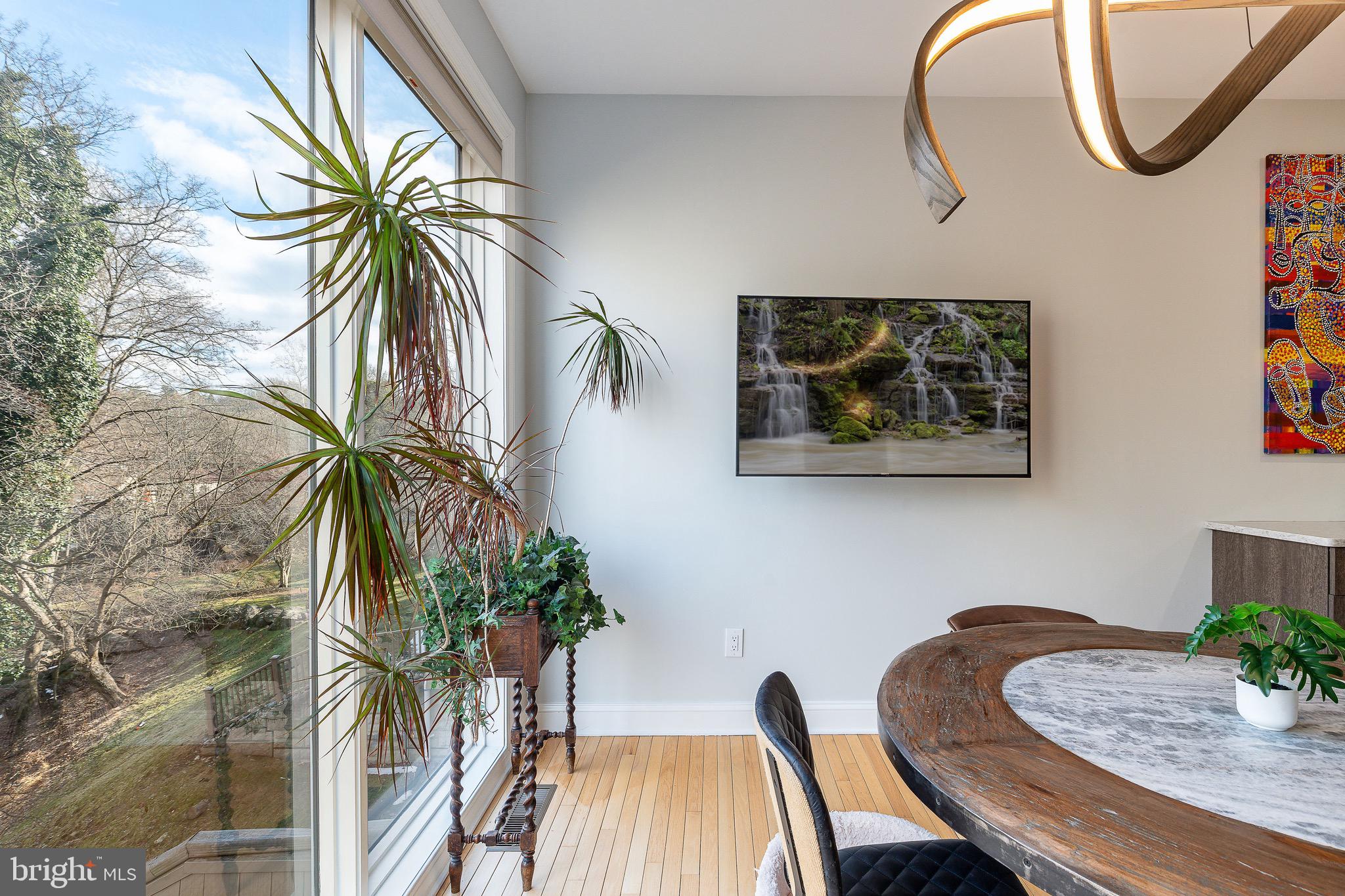 THE ENCLAVE - Residential